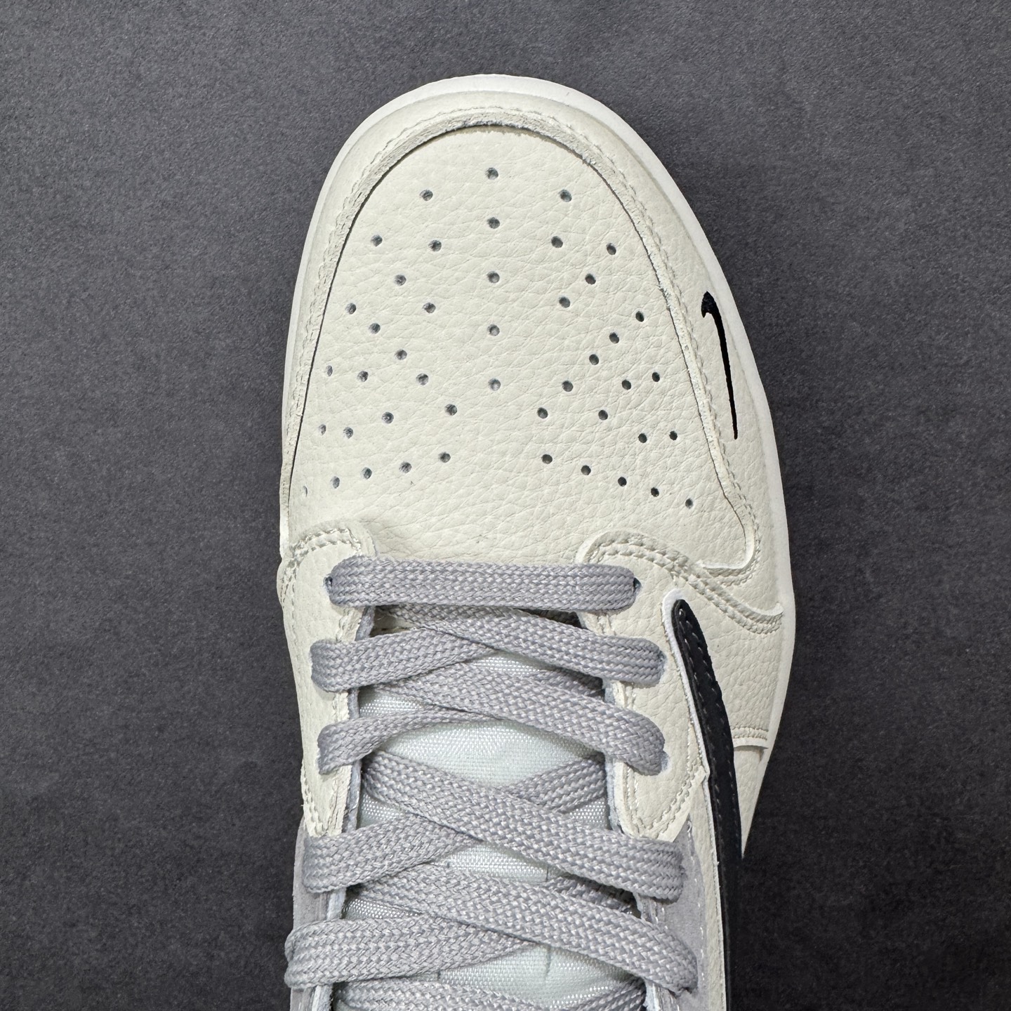 Air Jordan 1 Low AJ1 乔1 北面LV联名 高端定制 倒钩低帮复古篮球鞋#定制鞋盒 大