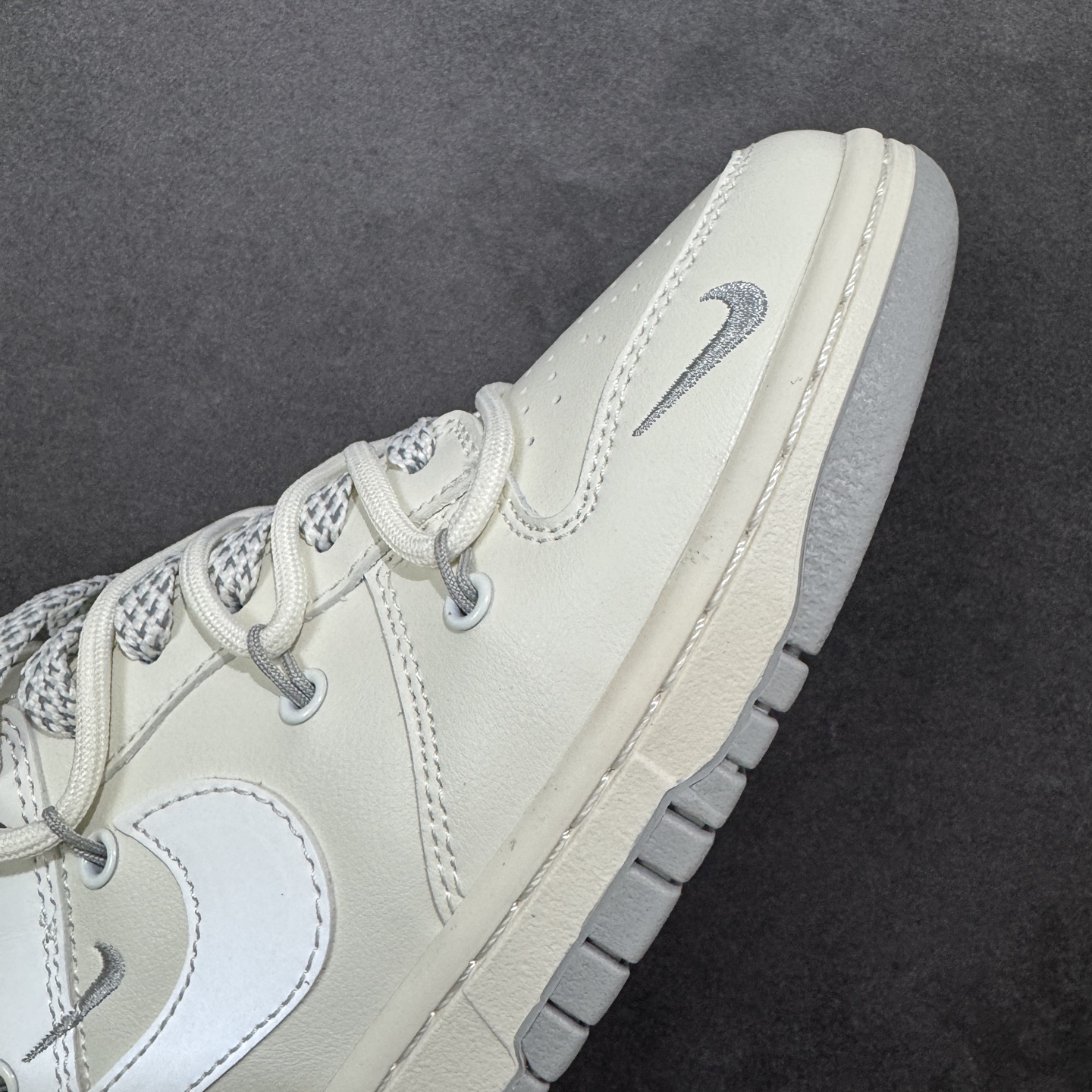 Nike SB Dunk Low 米灰三勾绑绳 周年高端定制 低帮休闲板鞋#定制鞋盒 大厂纯原品质出货 