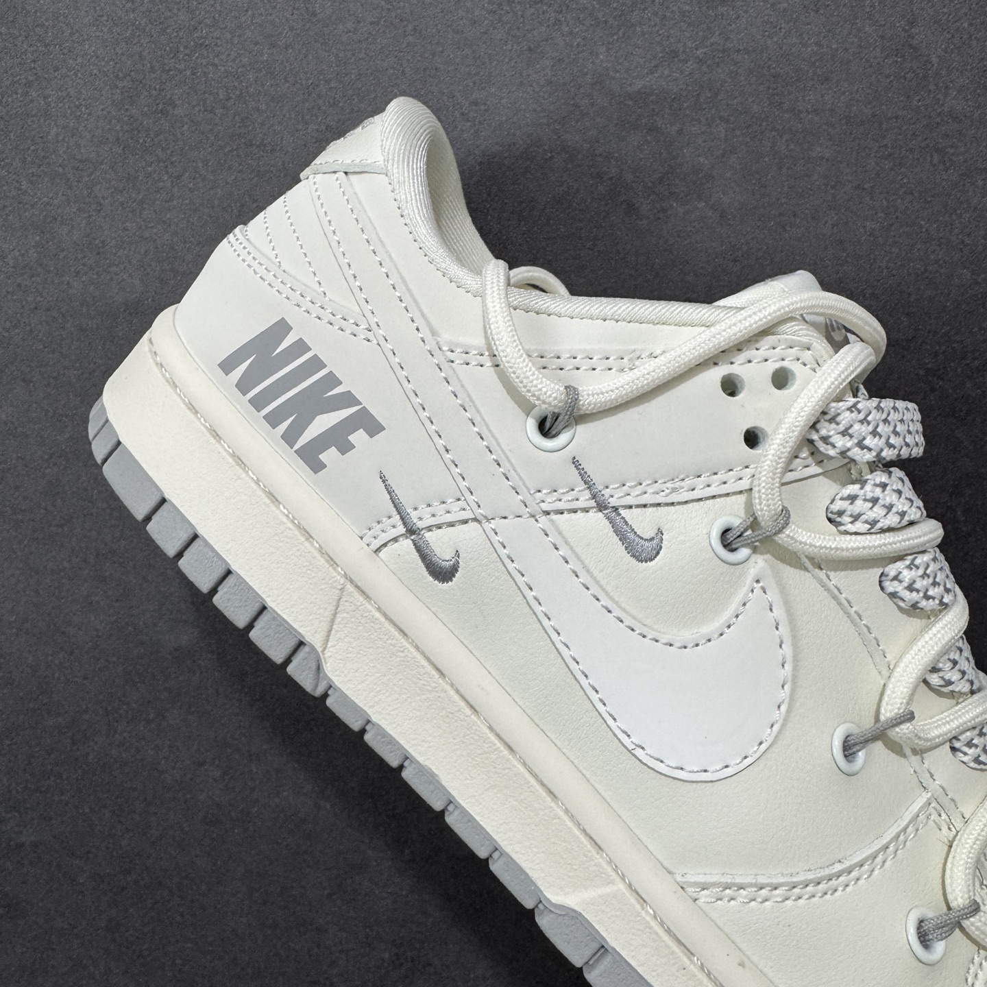 Nike SB Dunk Low 米灰三勾绑绳 周年高端定制 低帮休闲板鞋#定制鞋盒 大厂纯原品质出货 