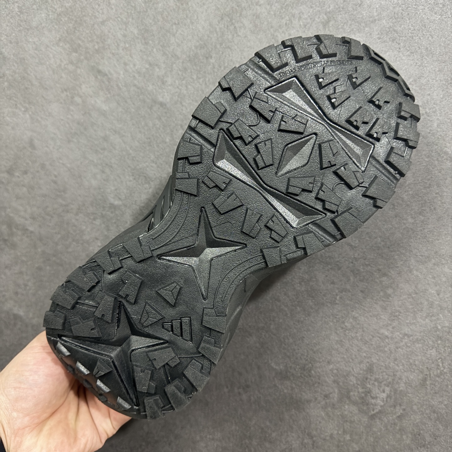 Adidas XLG STORM EDGE 马年限定 CNY新年款 阿迪达斯 舒适 防滑 老爹鞋鞋面由轻