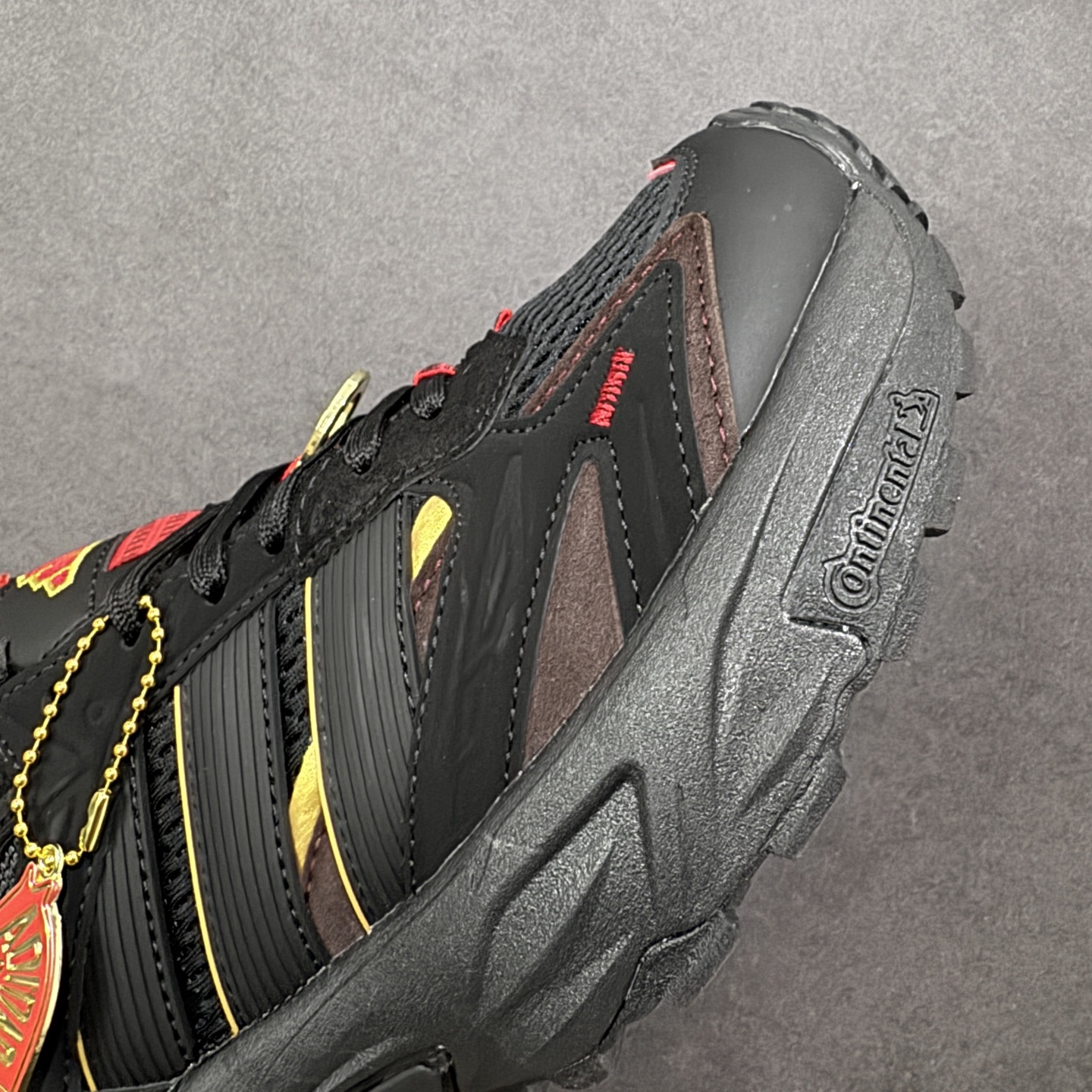 Adidas XLG STORM EDGE 马年限定 CNY新年款 阿迪达斯 舒适 防滑 老爹鞋鞋面由轻