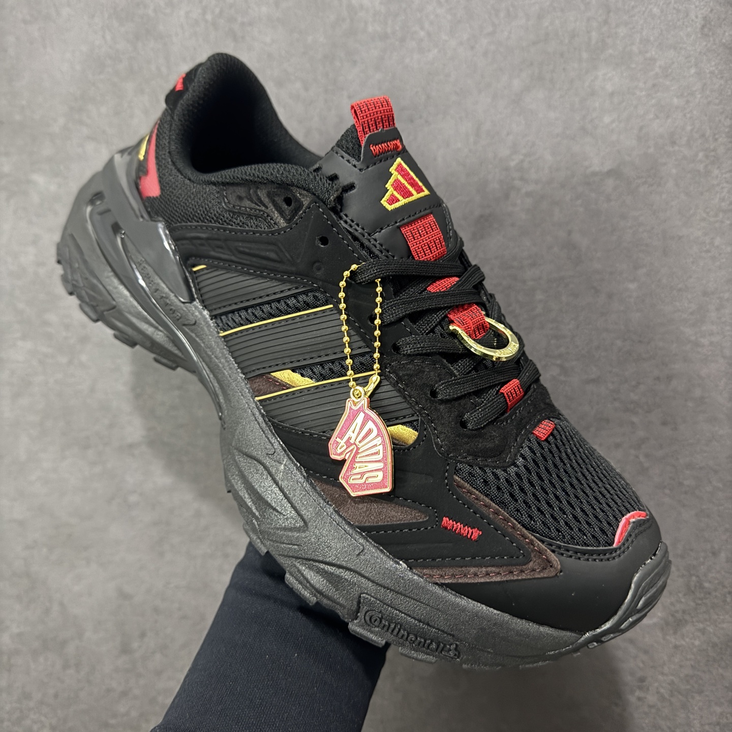 Adidas XLG STORM EDGE 马年限定 CNY新年款 阿迪达斯 舒适 防滑 老爹鞋鞋面由轻