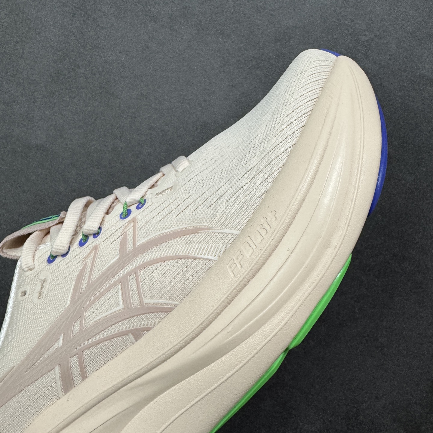 图片[5]-【公司级】Asics Gel-Nimbus 28 亚瑟士复古透气休闲鞋缓震耐磨跑步鞋 货号：1011C127-700  尺码：36 37 37.5 38 39 39.5 40 40.5 41.5 42 42.5 43.5 44 45 46 47-选品中心