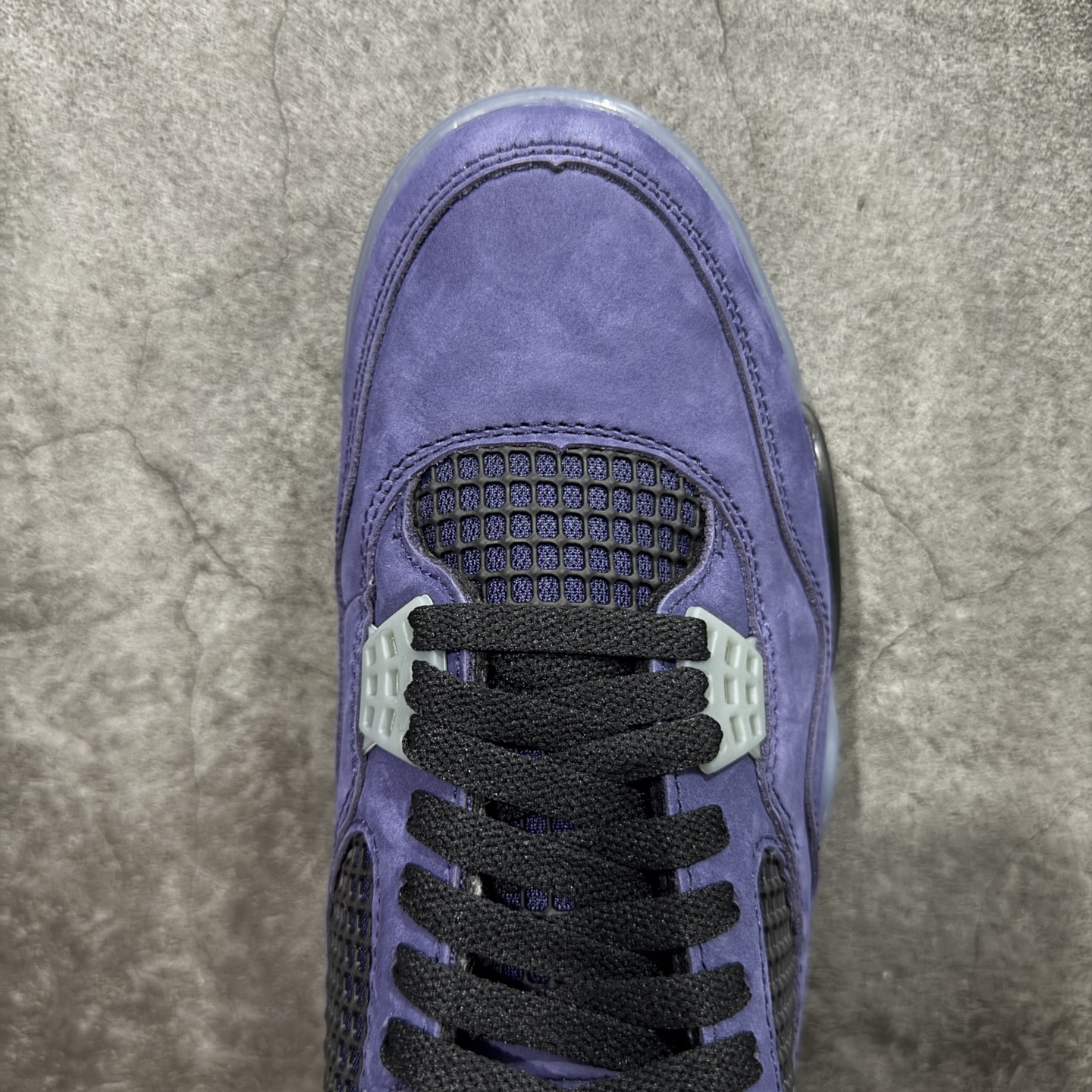 图片[5]-【原厂版】Air Jordan AJ4 Retro “Imperial Purple” 帝王紫 FV5029-500 全新升级改良 原鞋原楦原纸板同源开发 完美呈现乔4的版型 内侧正确双色网格 还原细节 原厂皮料 正确气垫颜色 正确网格工艺 正确拉帮工艺 全鞋原装材料制作 原档案原模具打造 支持全方位与正品对比 尺码：36 36.5 37.5 38 38.5 39 40 40.5 41 42 42.5 43 44 44.5 45 46 47.5-选品中心