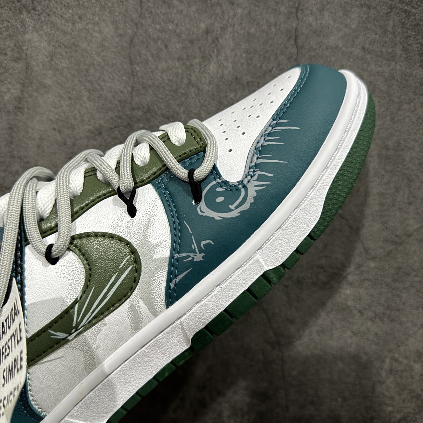 图片[6]-【纯原K版】Nk SB Dunk Low 解构绑带 纯原大厂出品 极力推荐👏 原装头层材料 独家版型蒸溜加工帶來的是更好的视觉和脚感体验 大厂纯原品质出货 清洁度 电绣工艺 皮料切割干净无任何毛边 细节完美 货号：DD1391-101 尺码：39 40 40.5 41 42 42.5 43 44 44.5 45 46-选品中心