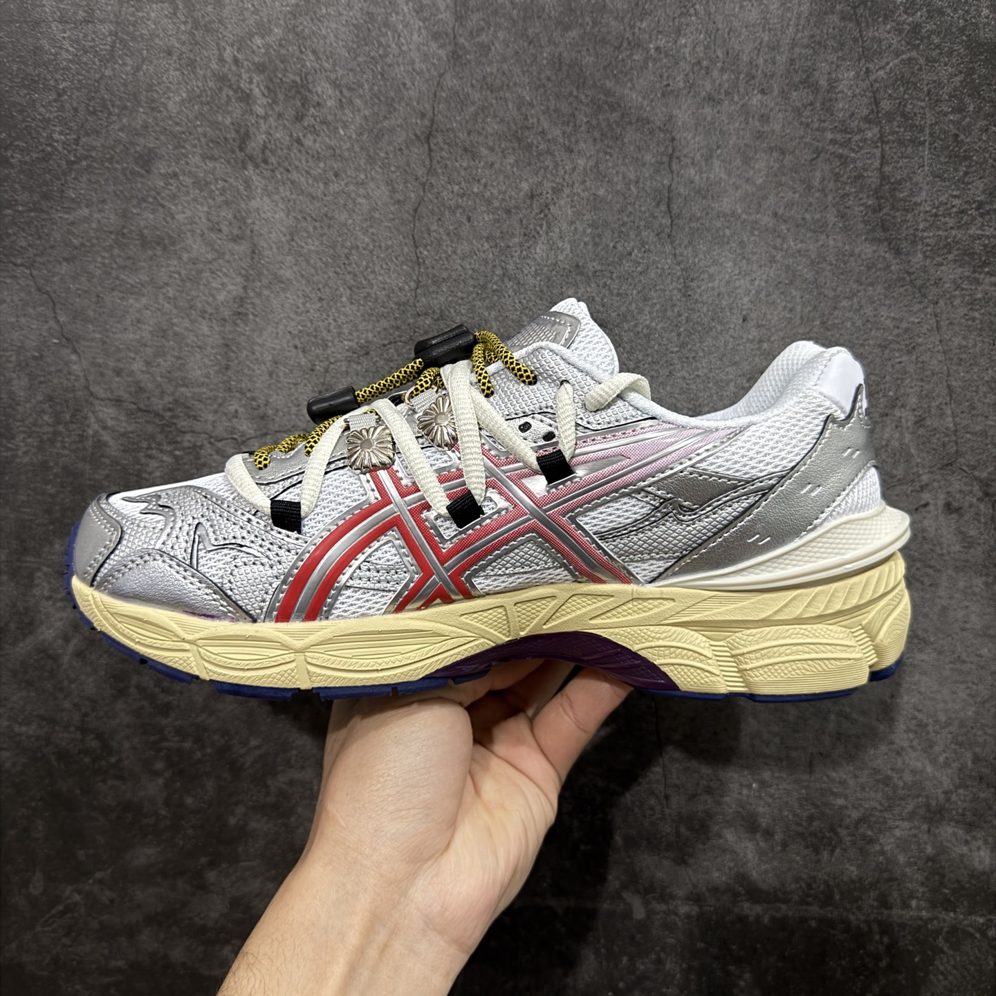 图片[2]-【公司级】Asics Gel-Cumulus 16 亚瑟士 防滑耐磨 休闲运动鞋 采用双层提花网面设计 提高包裹性和透气性 后跟搭载稳定系统科技T-GEL提升整体支撑力和结构感 减少对身体带来的冲击负荷 创新中底至轻回弹 货号：1203A838-020 尺码：36-47-选品中心