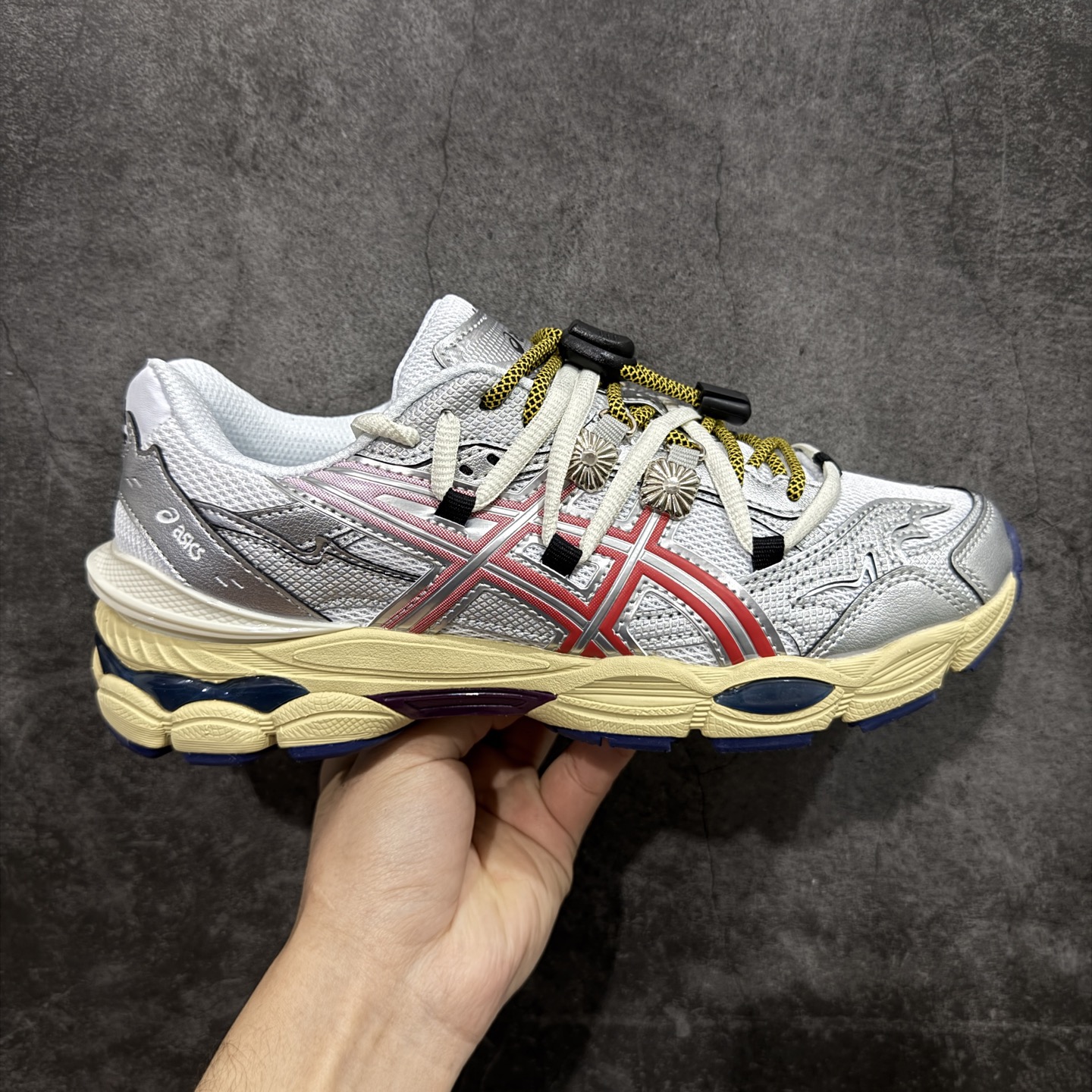 【公司级】Asics Gel-Cumulus 16 亚瑟士 防滑耐磨 休闲运动鞋 采用双层提花网面设计 提高包裹性和透气性 后跟搭载稳定系统科技T-GEL提升整体支撑力和结构感 减少对身体带来的冲击负荷 创新中底至轻回弹 货号：1203A838-020 尺码：36-47-选品中心