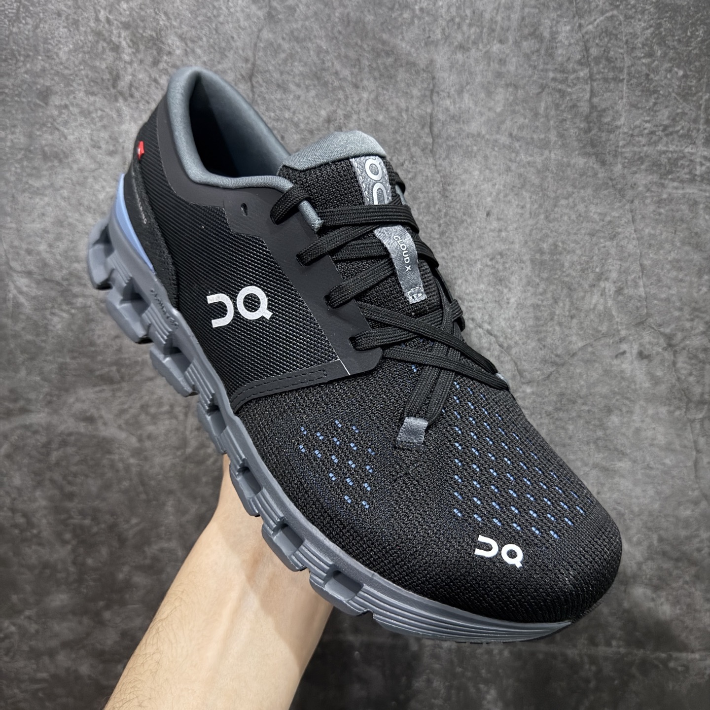 On昂跑 Cloud X4 舒适百搭 跑鞋 防滑耐磨透气 低帮 越野训练跑步鞋 新品出货上架 定义市场昂