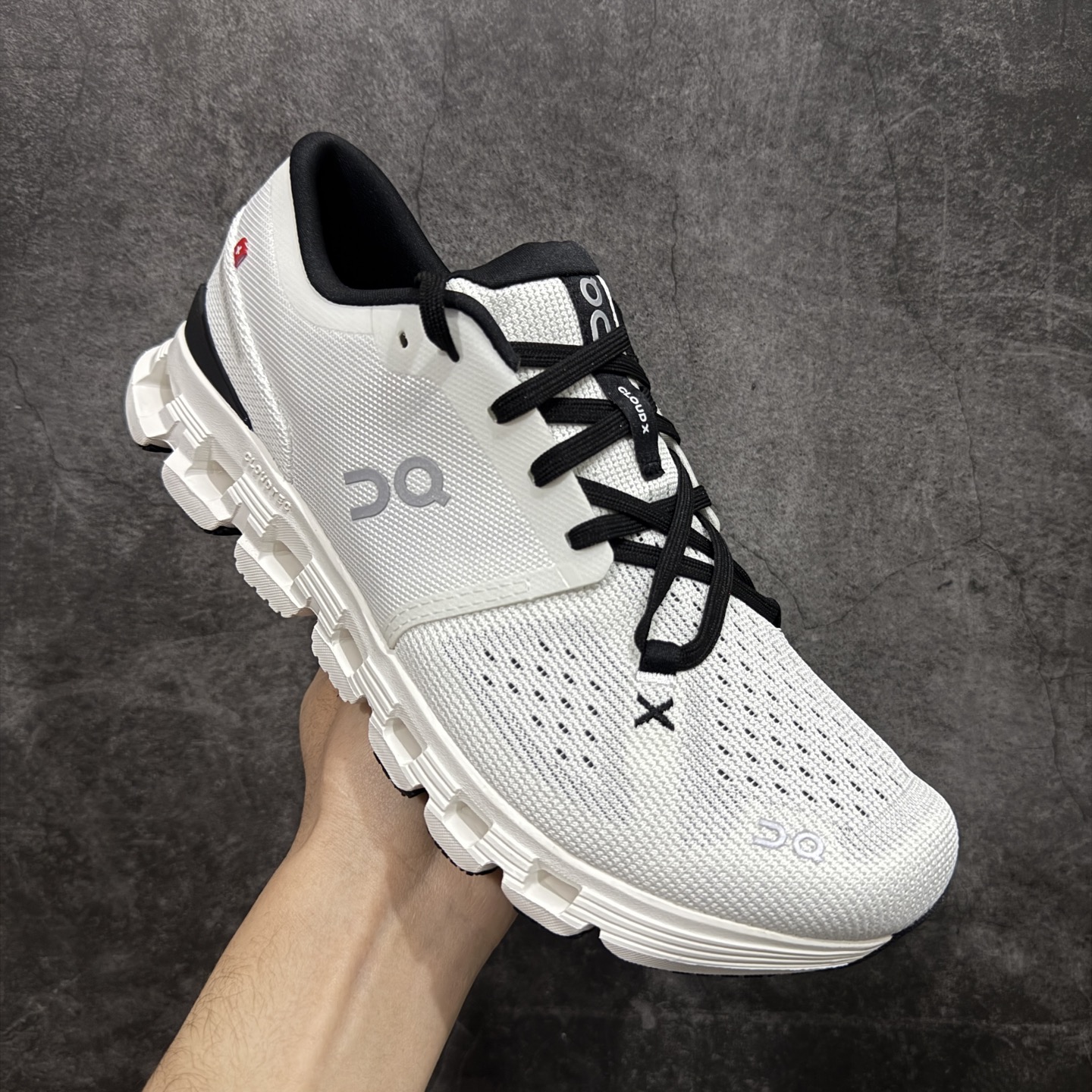 图片[3]-【T1原厂版】On昂跑 Cloud X4 舒适百搭 跑鞋 防滑耐磨透气 低帮 越野训练跑步鞋 新品出货上架 定义市场昂跑标杆水准 独家原厂档案开发私模大底【棱角分明】 独家定制原厂面料 区别市场通货批次 尺码：36 36.5 37 38 38.5 39 40 40.5 41 42 42.5 43 44 44.5 45-选品中心