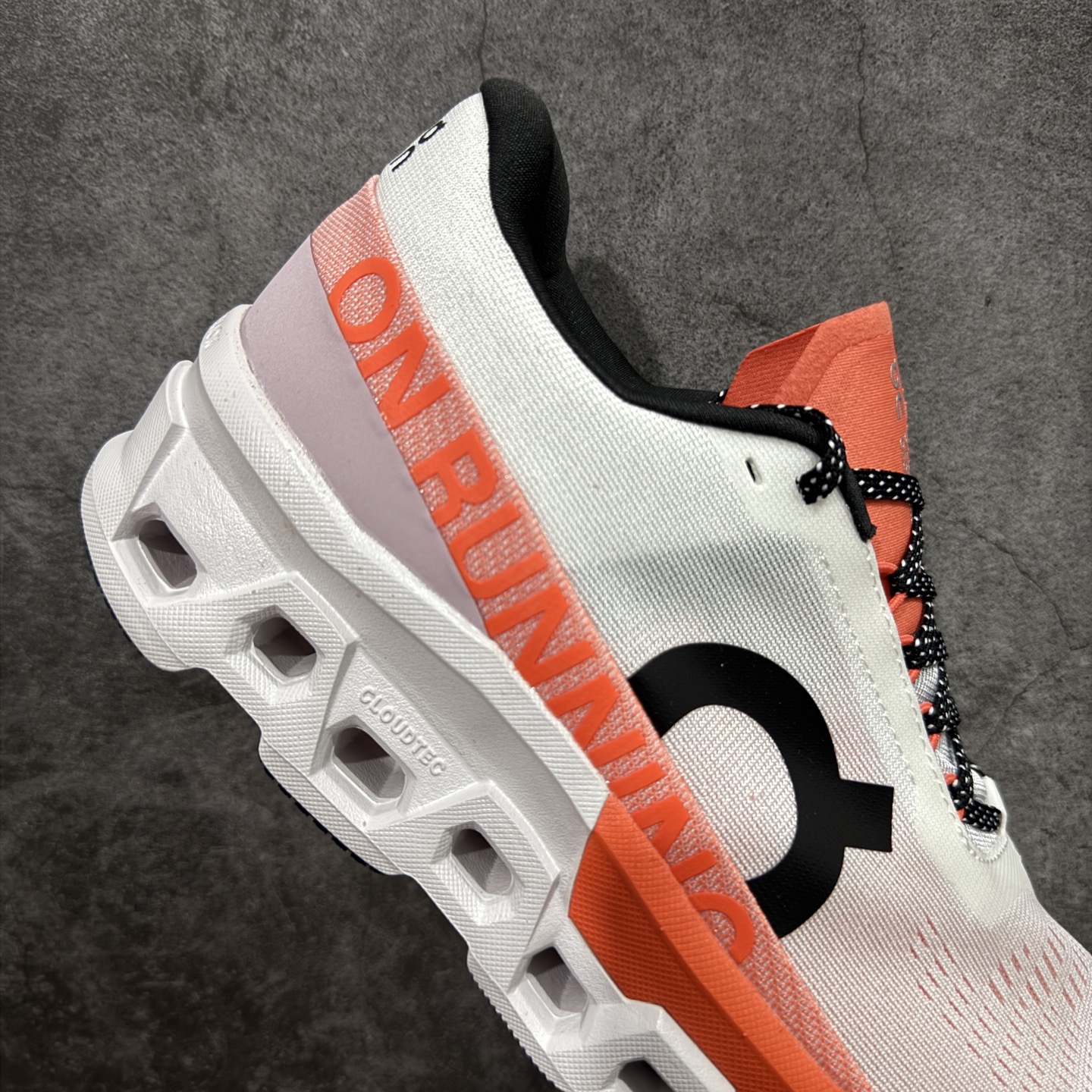 On昂跑 Cloudmonster 2 小怪兽2代 舒适百搭减震防滑耐磨透气 训练跑步鞋 新品出货上架 