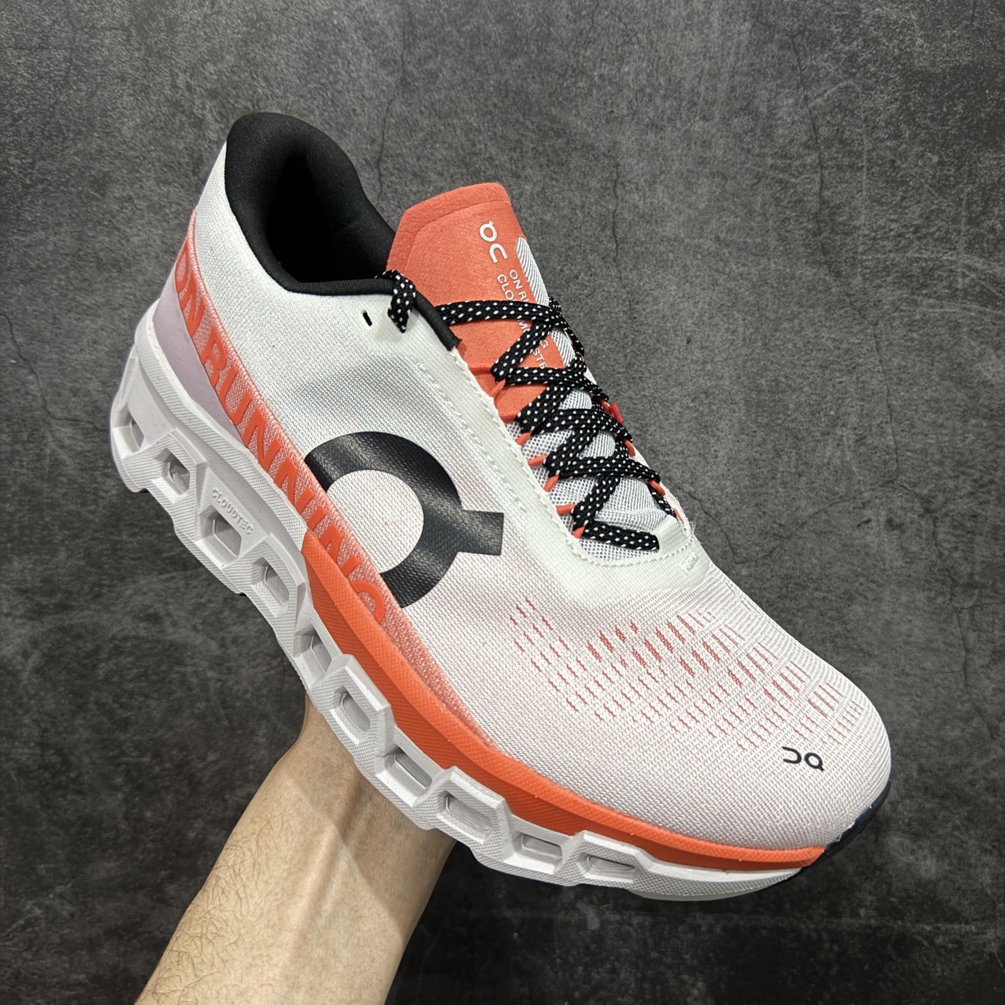 On昂跑 Cloudmonster 2 小怪兽2代 舒适百搭减震防滑耐磨透气 训练跑步鞋 新品出货上架 
