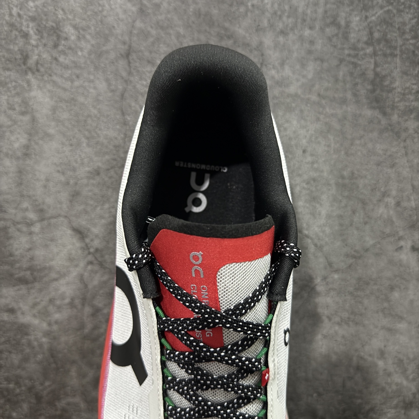 On昂跑 Cloudmonster 2 小怪兽2代 舒适百搭减震防滑耐磨透气 训练跑步鞋 新品出货上架 