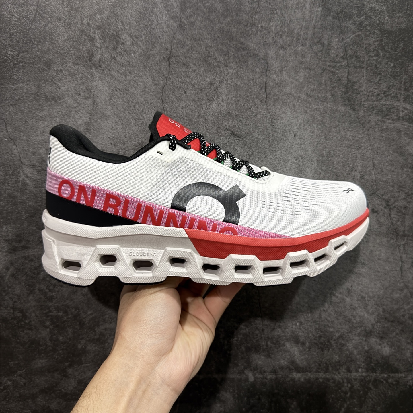 On昂跑 Cloudmonster 2 小怪兽2代 舒适百搭减震防滑耐磨透气 训练跑步鞋 新品出货上架 