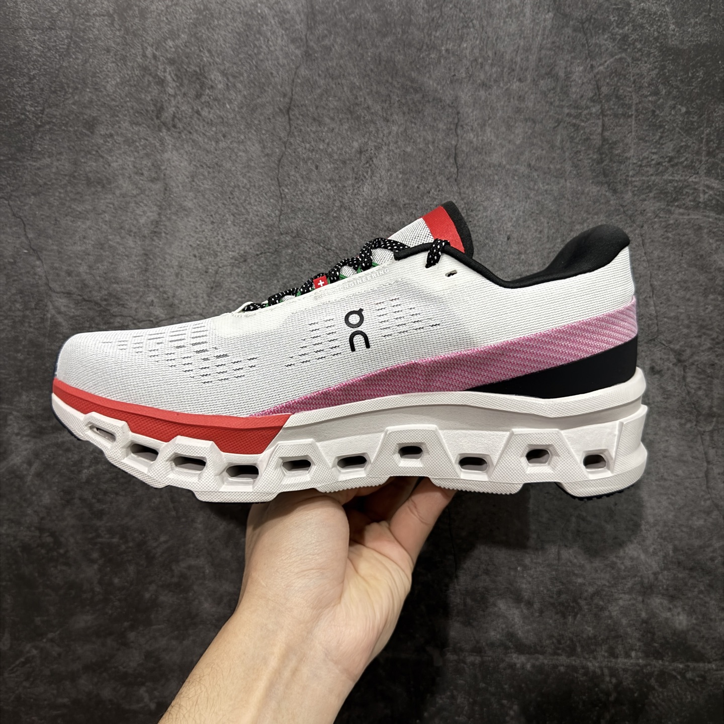 On昂跑 Cloudmonster 2 小怪兽2代 舒适百搭减震防滑耐磨透气 训练跑步鞋 新品出货上架 