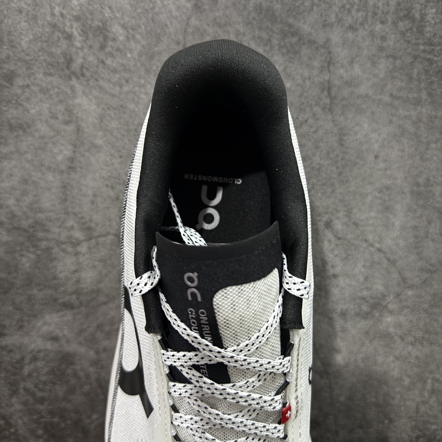 On昂跑 Cloudmonster 2 小怪兽2代 舒适百搭减震防滑耐磨透气 训练跑步鞋 新品出货上架 