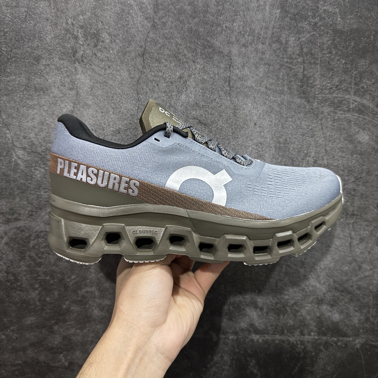 On昂跑 Cloudmonster 2 小怪兽2代 舒适百搭减震防滑耐磨透气 训练跑步鞋 新品出货上架 