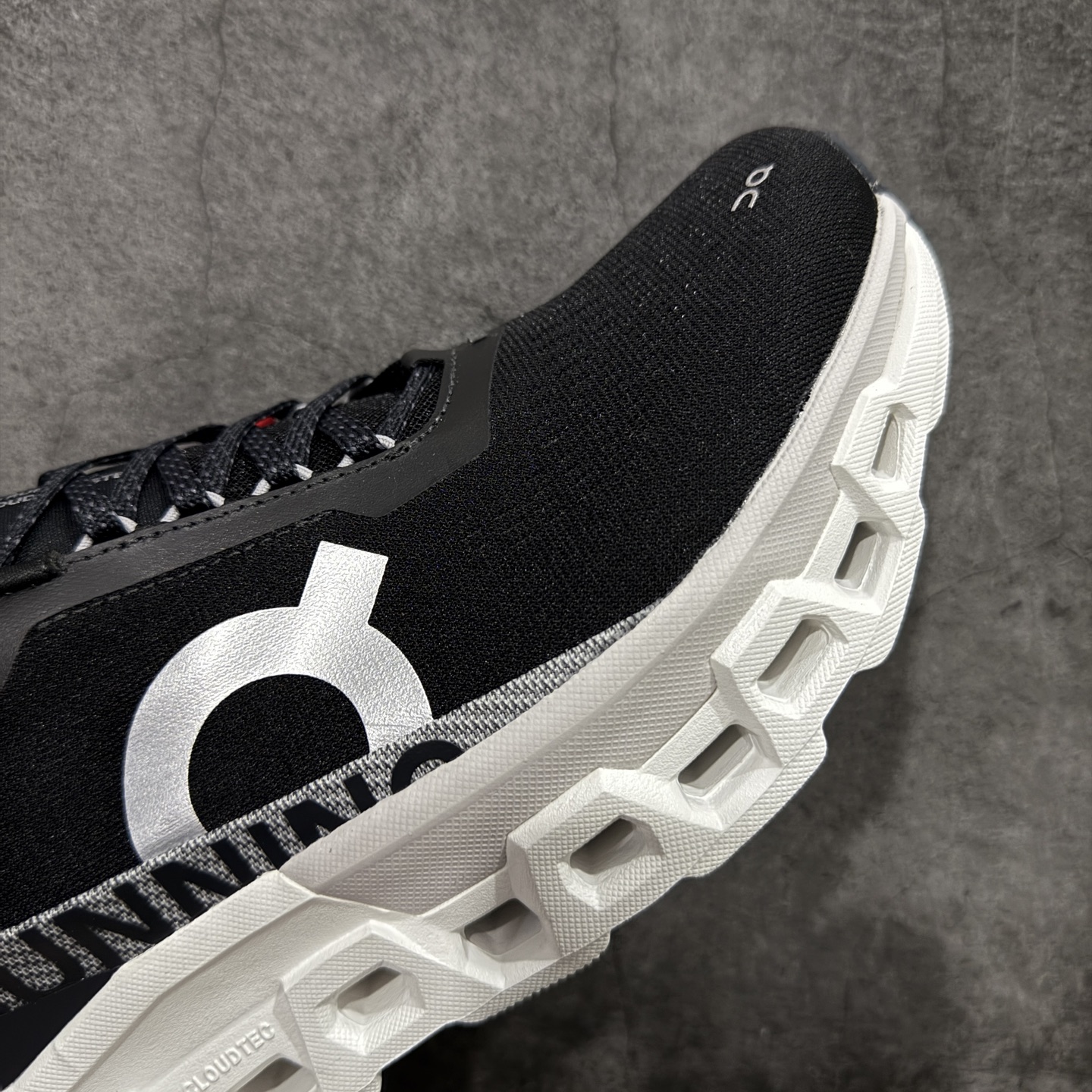 图片[6]-【T1原厂版】On昂跑 Cloudmonster 2 小怪兽2代 舒适百搭减震防滑耐磨透气 训练跑步鞋 新品出货上架 定义市场昂跑标杆水准 ＃独家原厂档案开发私模大底【棱角分明】 ＃独家定制原厂面料 区别市场通货批次 尺码：36 36.5 37 38 38.5 39 40 40.5 41 42 42.5 43 44 44.5 45-选品中心