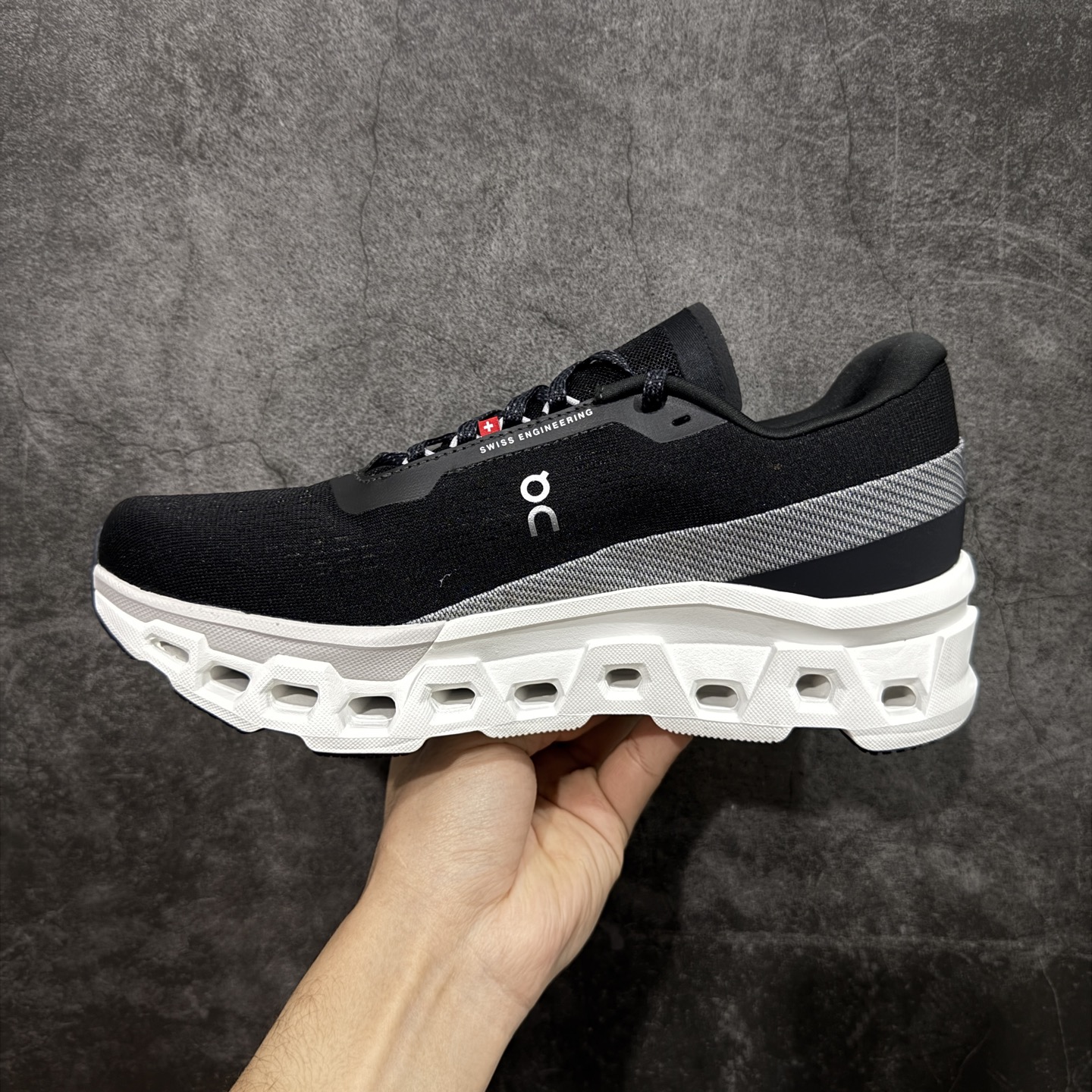 图片[2]-【T1原厂版】On昂跑 Cloudmonster 2 小怪兽2代 舒适百搭减震防滑耐磨透气 训练跑步鞋 新品出货上架 定义市场昂跑标杆水准 ＃独家原厂档案开发私模大底【棱角分明】 ＃独家定制原厂面料 区别市场通货批次 尺码：36 36.5 37 38 38.5 39 40 40.5 41 42 42.5 43 44 44.5 45-选品中心