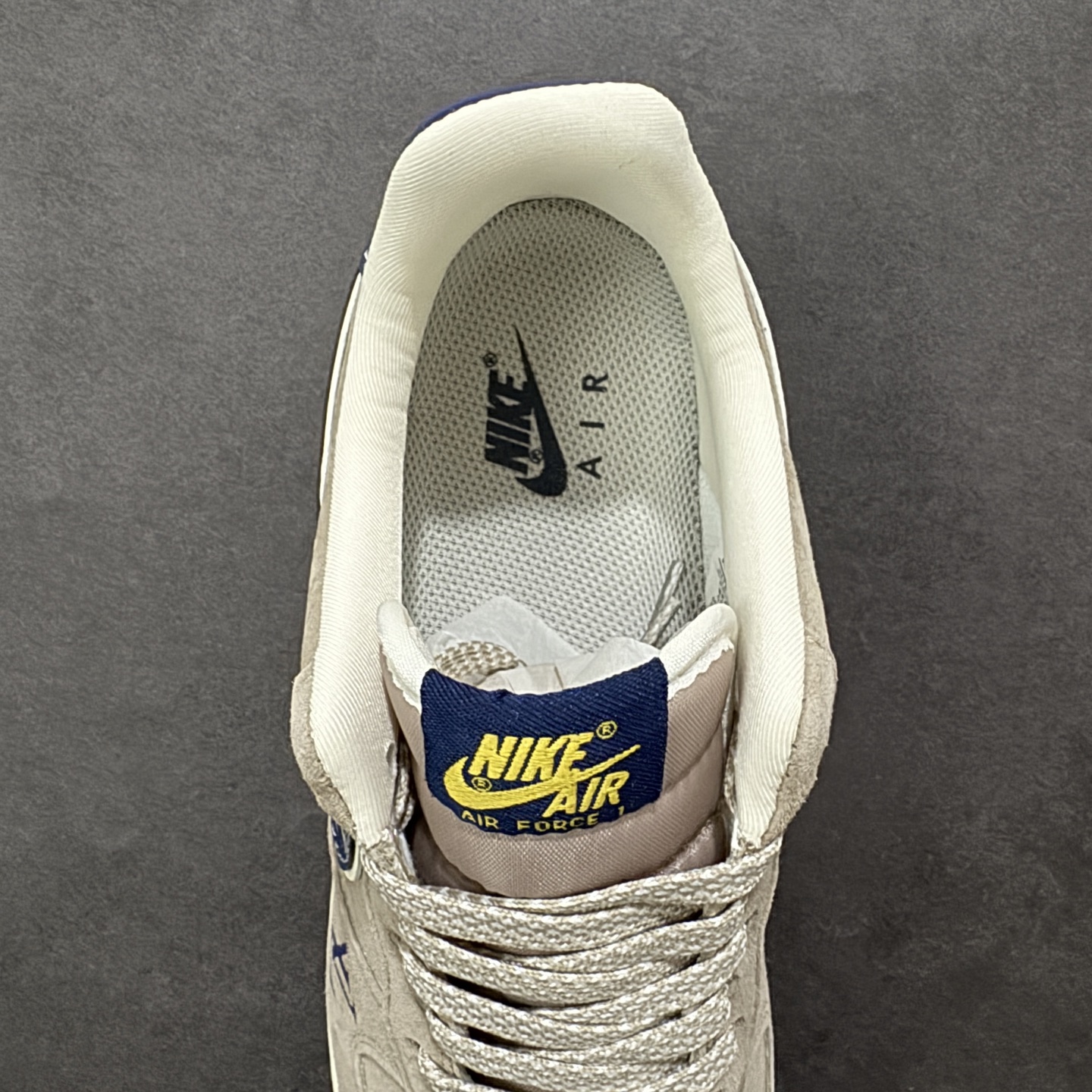 图片[7]-【定制版】Nike Air Force 1 \’07 Low LV联名 灰蓝猪八革 空军一号低帮休闲板鞋 KL1688-004  #原楦头原纸板 原装鞋盒 定制五金配件 内置全掌气垫 原厂鞋底  尺码：36 36.5 37.5 38 38.5 39 40 40.5 41 42 42.5 43 44 44.5 45 编码：HXSB310320-选品中心