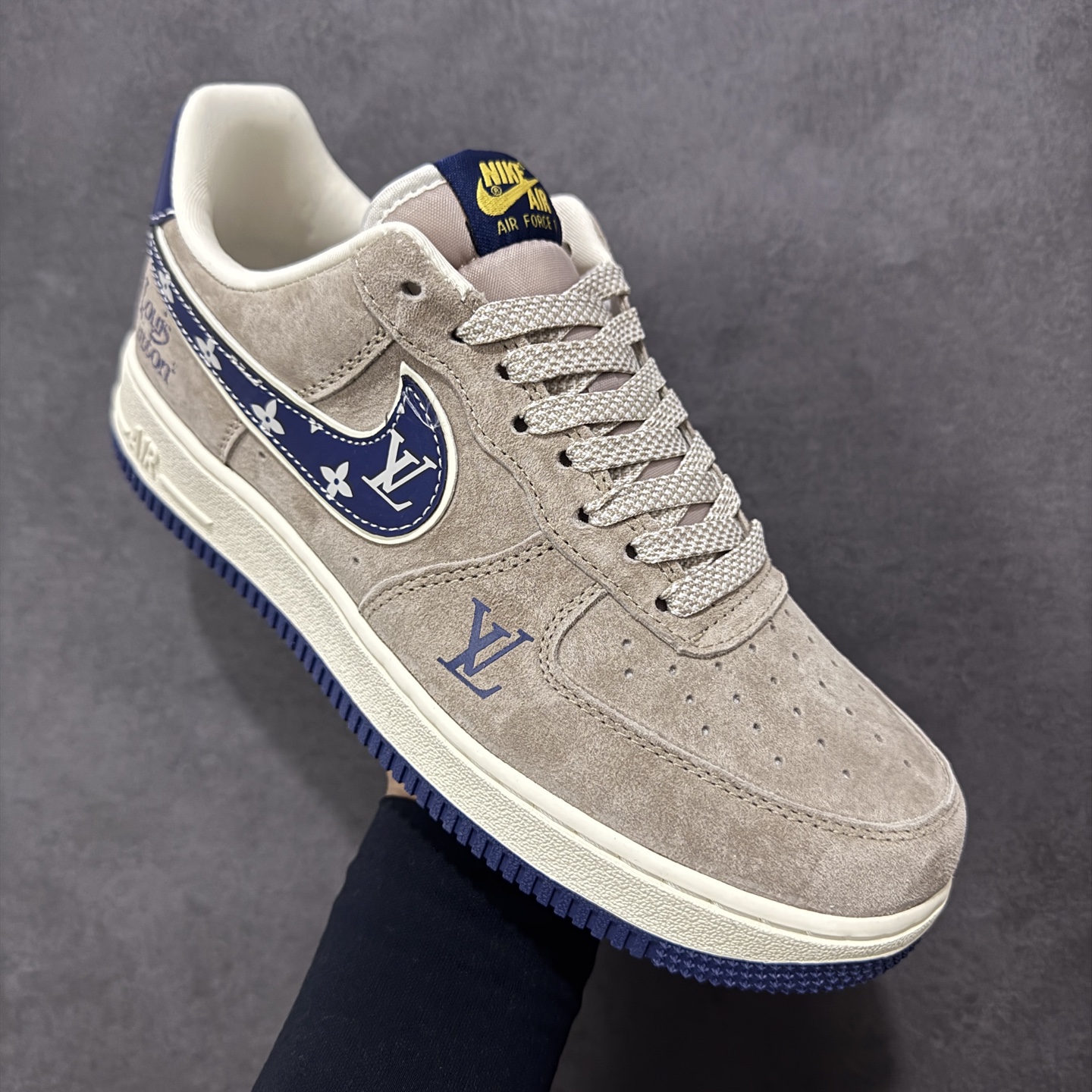 图片[3]-【定制版】Nike Air Force 1 \’07 Low LV联名 灰蓝猪八革 空军一号低帮休闲板鞋 KL1688-004  #原楦头原纸板 原装鞋盒 定制五金配件 内置全掌气垫 原厂鞋底  尺码：36 36.5 37.5 38 38.5 39 40 40.5 41 42 42.5 43 44 44.5 45 编码：HXSB310320-选品中心