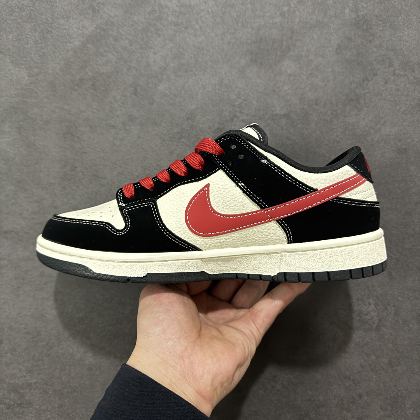 Nike SB Dunk Low “LV联名——印花米黑红” 高端定制 低帮休闲板鞋 定制鞋盒 大厂纯原