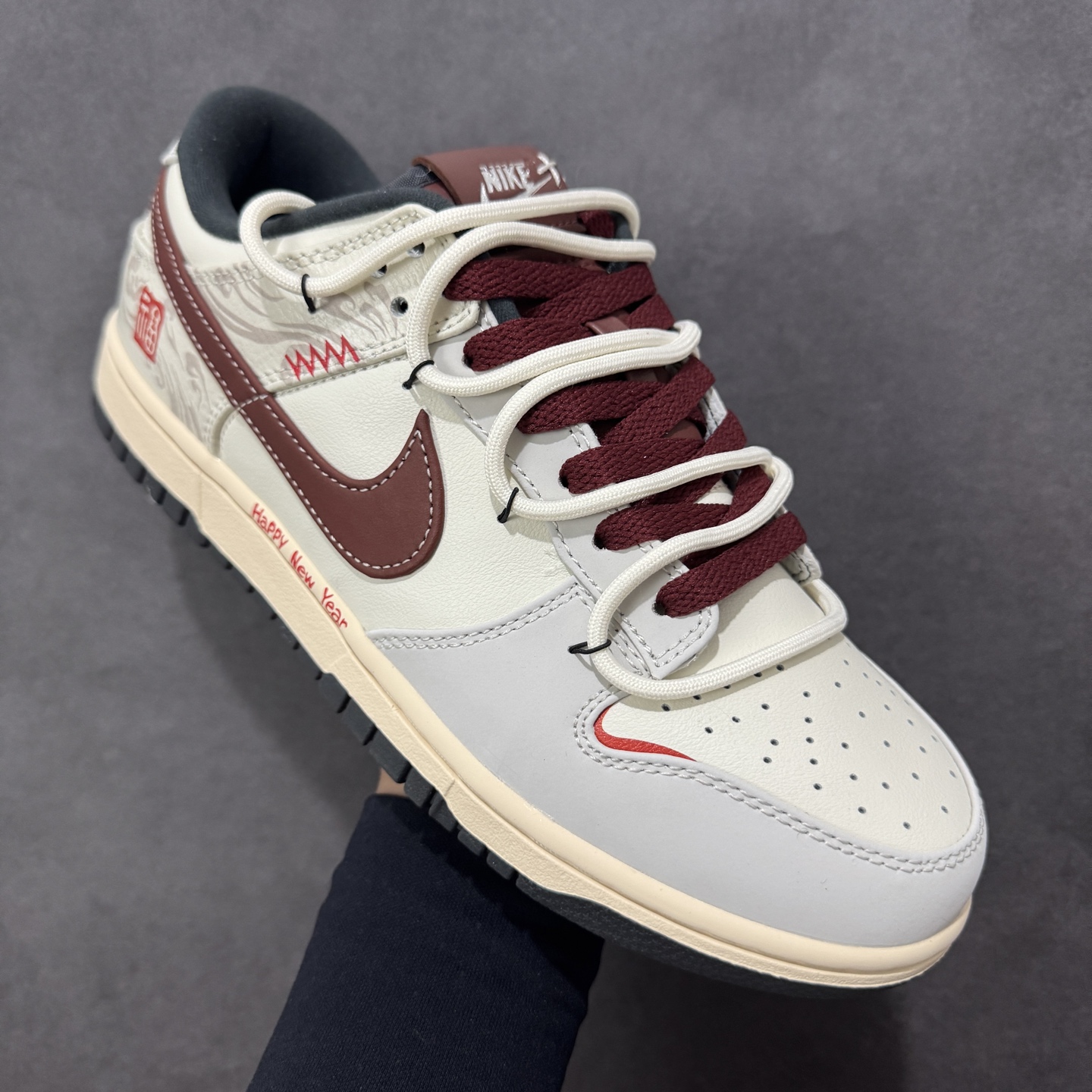 图片[3]-【YC版】Nike SB Dunk Low 绑带 低帮休闲板鞋 IM6670-202 午马纳福  #定制鞋盒 超高清洁度 皮料切割干净无任何毛边 细节完美   尺码：40 40.5 41 42 42.5 43 44 44.5 45 46 编码：HXSB330340-选品中心