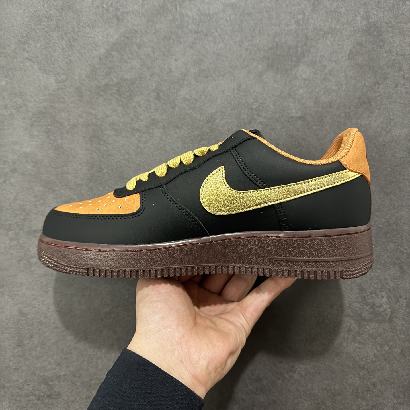 NIke Air Force 1 '07 Low “马年限定--玄黑赤金” 空军一号低帮 运动鞋 休闲鞋