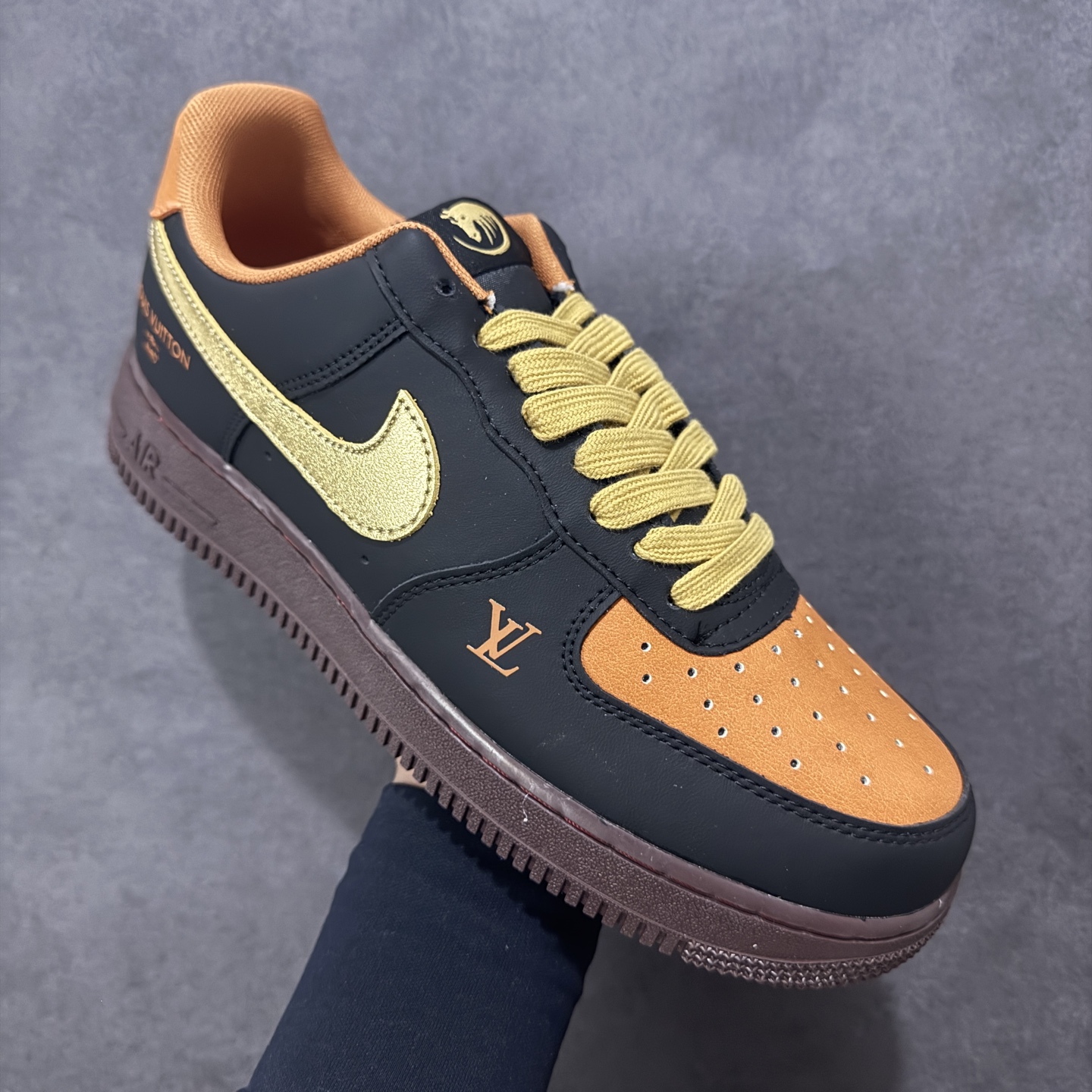 NIke Air Force 1 '07 Low “马年限定--玄黑赤金” 空军一号低帮 运动鞋 休闲鞋