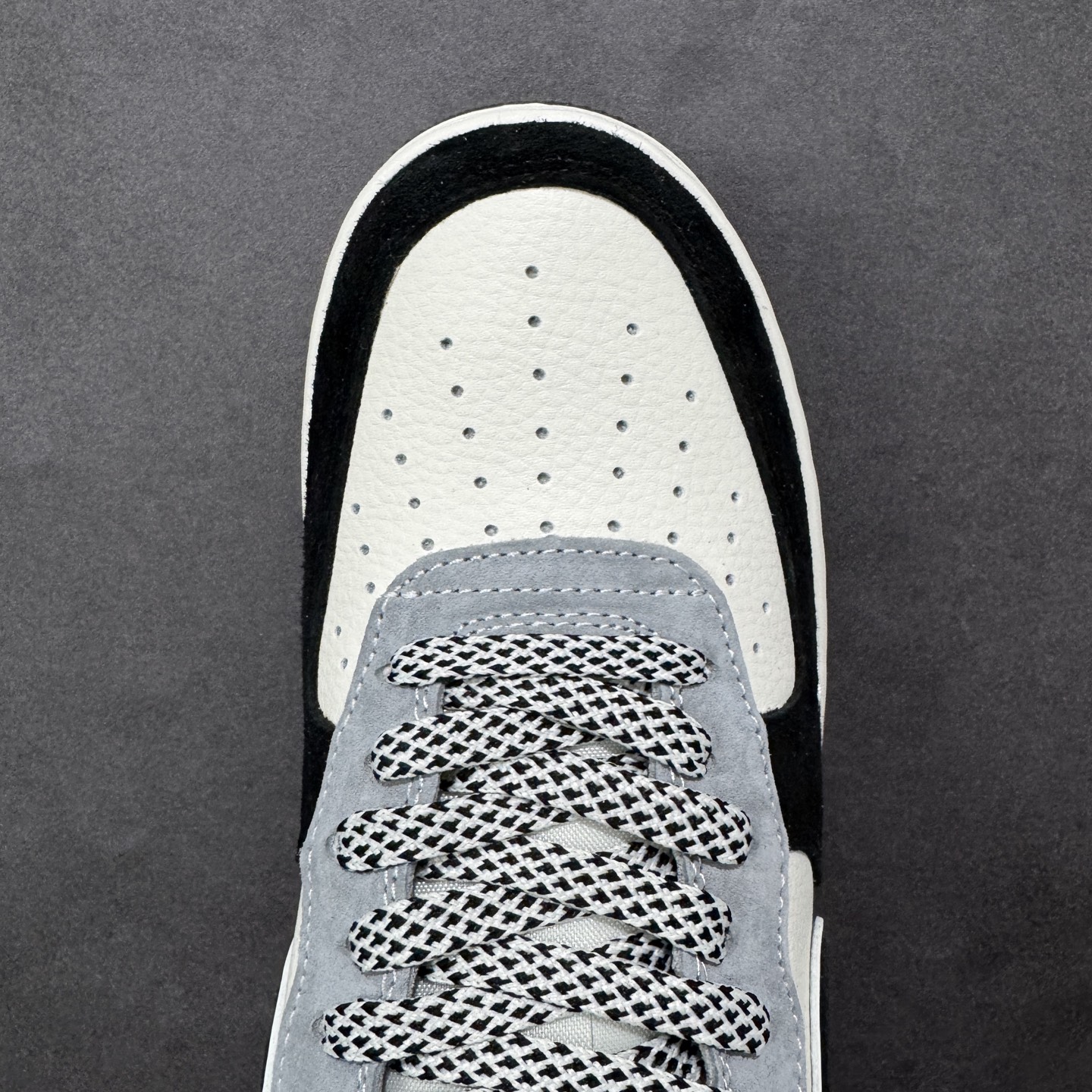 Nike Air Force 1 '07 Low Stussy联名 空军一号低帮休闲板鞋 SS1870-