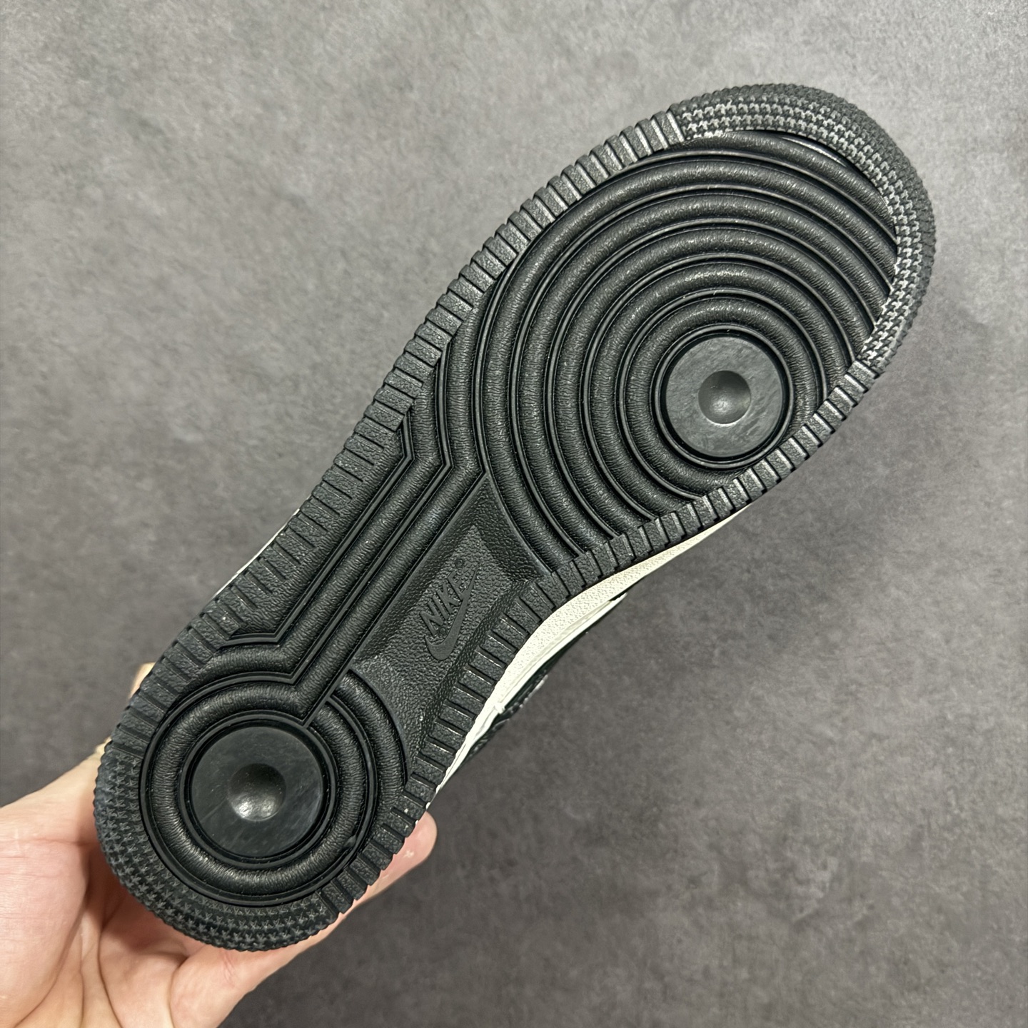 Nike Air Force 1 '07 Low Stussy联名 空军一号低帮休闲板鞋 SS1870-