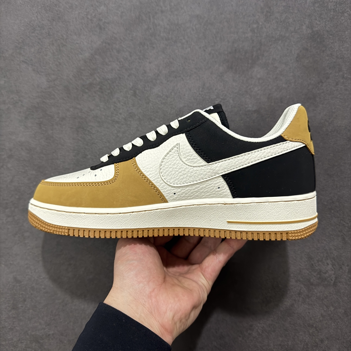 图片[2]-【定制版】NIke Air Force 1 \’07 Low 空军一号低帮 运动鞋 休闲鞋 折边针车 工艺难度大 原楦头原纸板 原装鞋盒 定制五金配件 内置全掌气垫 原厂鞋底 货号：IH0587-700 尺码：36 36.5 37.5 38 38.5 39 40 40.5 41 42 42.5 43 44 44.5 45 编码：HXSB310320-选品中心