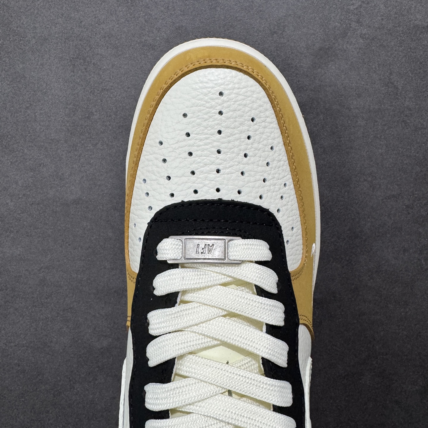 图片[8]-【定制版】NIke Air Force 1 \’07 Low 空军一号低帮 运动鞋 休闲鞋 折边针车 工艺难度大 原楦头原纸板 原装鞋盒 定制五金配件 内置全掌气垫 原厂鞋底 货号：IH0587-700 尺码：36 36.5 37.5 38 38.5 39 40 40.5 41 42 42.5 43 44 44.5 45 编码：HXSB310320-选品中心