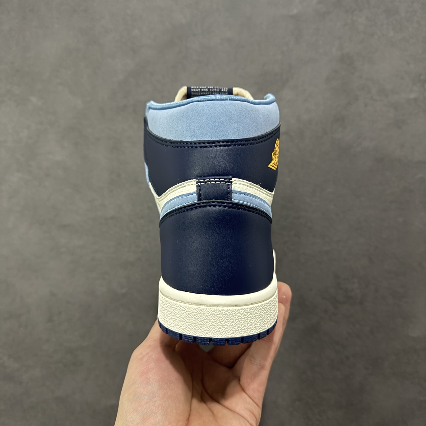 图片[4]-【清远TS版】Nike Air Jordan aj1 Retro High OG 百搭休闲文化运动篮球鞋 口碑AJ大厂出品 全系列原楦原纸板开发 原厂头层皮料加持 原厂定型后跟完美效果 裁片超高清洁度 针车 细节到位 性价比十足💪🏻 货号：FD2596-400 尺码：36-48.5（半）-选品中心