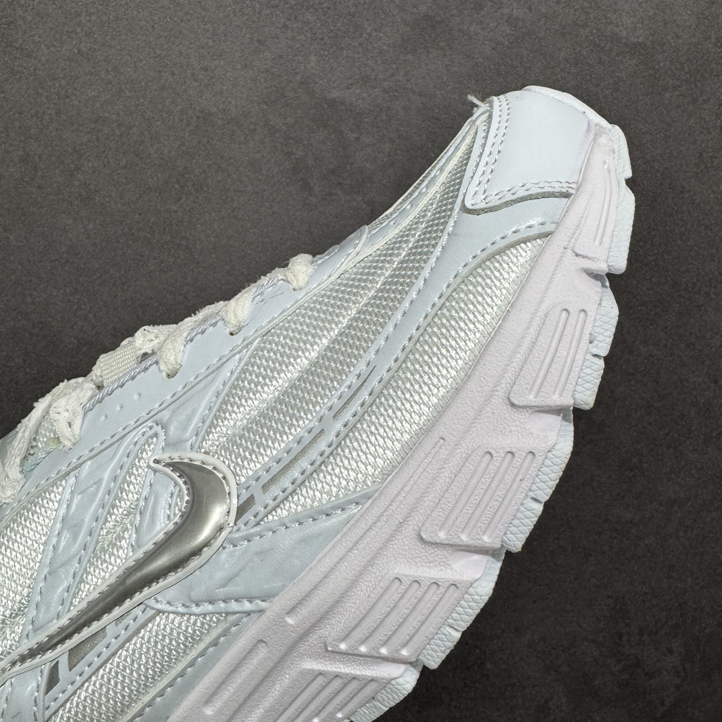 图片[5]-【公司级】NK Initiator 创始者系列 复古运动舒适网布休闲跑步鞋 Ins爆火全新韩系古着风 回味经典 采用透气网眼鞋面和支撑覆盖层 自然运动设计的Phlyon中底用于缓冲 BRS 1000碳橡胶外底具有轻质柔韧性 牵引力和耐用性 货号：IB4339-023 尺码：36 36.5 37.5 38 38.5 39 40 40.5 41 编码：LDSB220230-选品中心