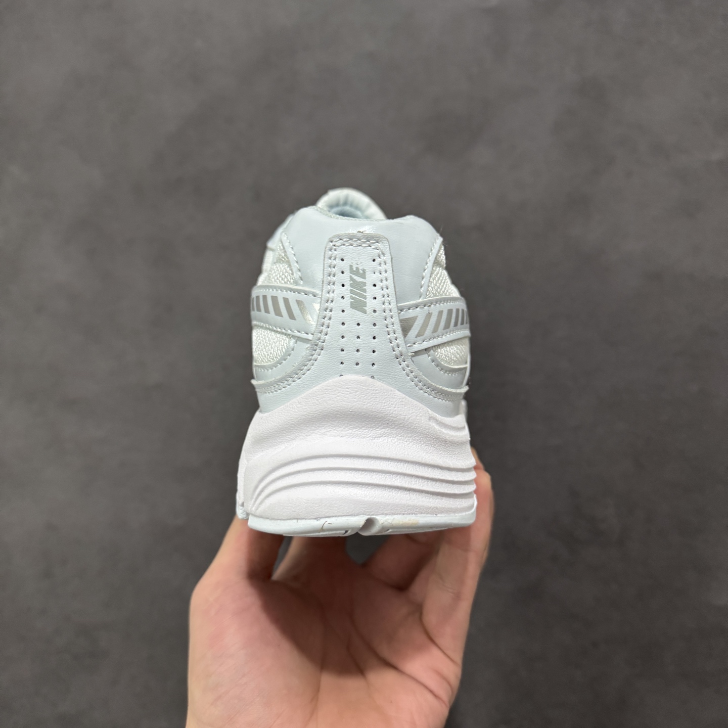 图片[4]-【公司级】NK Initiator 创始者系列 复古运动舒适网布休闲跑步鞋 Ins爆火全新韩系古着风 回味经典 采用透气网眼鞋面和支撑覆盖层 自然运动设计的Phlyon中底用于缓冲 BRS 1000碳橡胶外底具有轻质柔韧性 牵引力和耐用性 货号：IB4339-023 尺码：36 36.5 37.5 38 38.5 39 40 40.5 41 编码：LDSB220230-选品中心