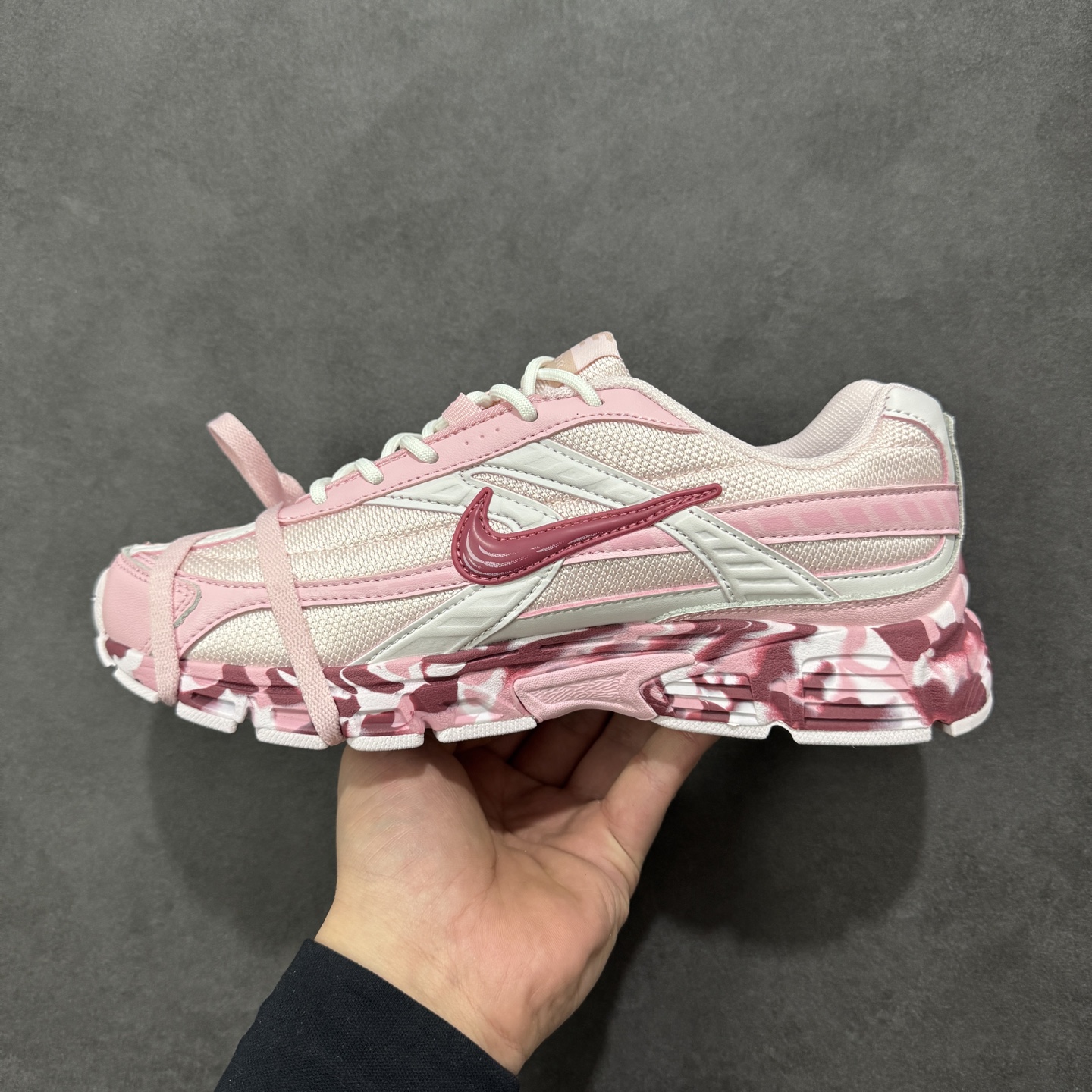 图片[2]-【公司级】NK Initiator 创始者系列 复古运动舒适网布休闲跑步鞋 Ins爆火全新韩系古着风 回味经典 采用透气网眼鞋面和支撑覆盖层 自然运动设计的Phlyon中底用于缓冲 BRS 1000碳橡胶外底具有轻质柔韧性 牵引力和耐用性 货号：IB4339-022 尺码：36 36.5 37.5 38 38.5 39 40 40.5 41 编码：LDSB220230-选品中心