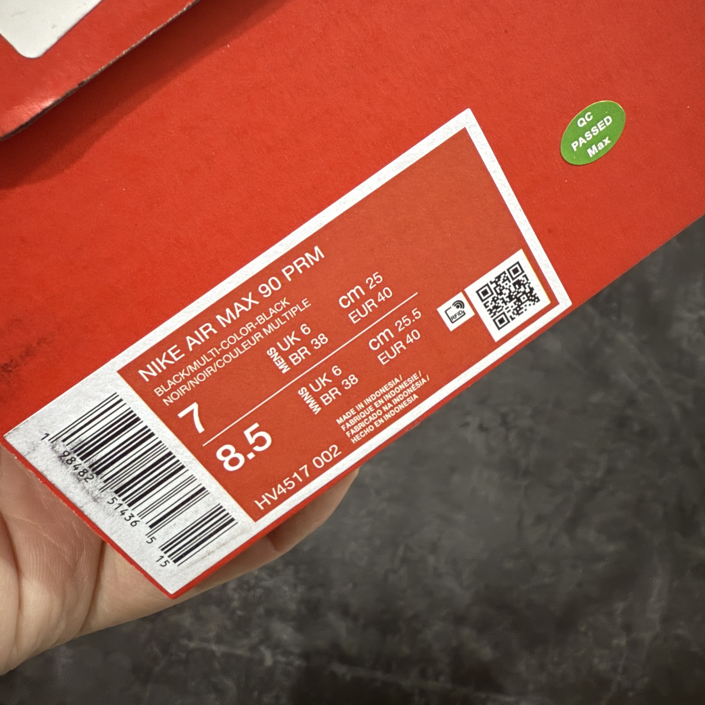图片[9]-【Max纯原版】Nike Air Max 90 Leather 舒适时尚减震耐磨透气 低帮 气垫 休闲跑步鞋 男款 纯白 货号：IF0670-002 顶级90款问市 开发数月 原版开发 多道QC质检 鞋型完美复刻 原厂级别工艺 正确色卡 正确气垫蓝光 正确大底 独家私模 采用进口头层牛皮拼接 定位高端市场 行业标杆工艺 尺码：39 40 40.5 41 42 42.5 43 44 44.5 45 46-选品中心