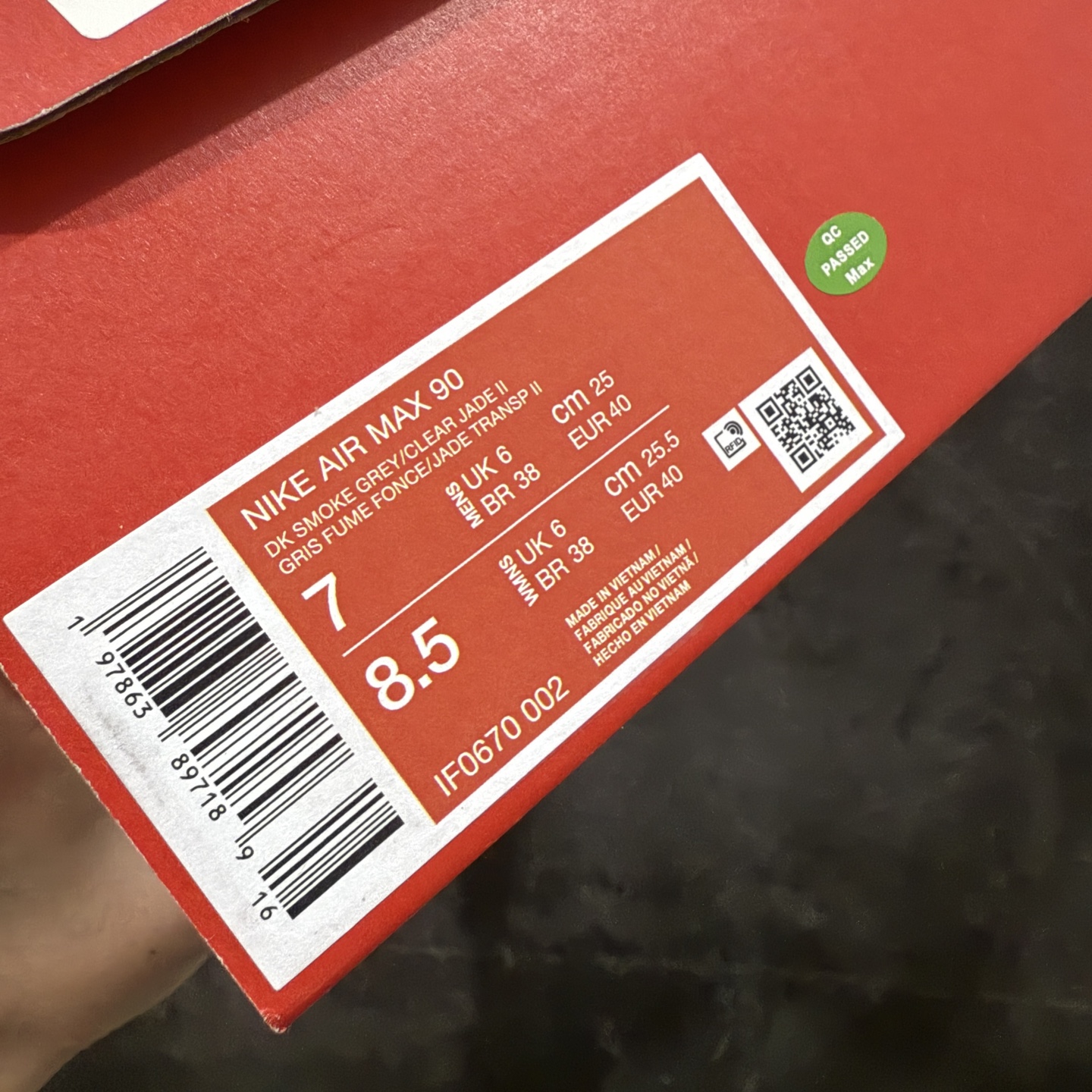 图片[10]-【Max纯原版】Nike Air Max 90 Leather 舒适时尚减震耐磨透气 低帮 气垫 休闲跑步鞋 男款 纯白 货号：HV4517-002 顶级90款问市 开发数月 原版开发 多道QC质检 鞋型完美复刻 原厂级别工艺 正确色卡 正确气垫蓝光 正确大底 独家私模 采用进口头层牛皮拼接 定位高端市场 行业标杆工艺 尺码：39 40 40.5 41 42 42.5 43 44 44.5 45 46-选品中心