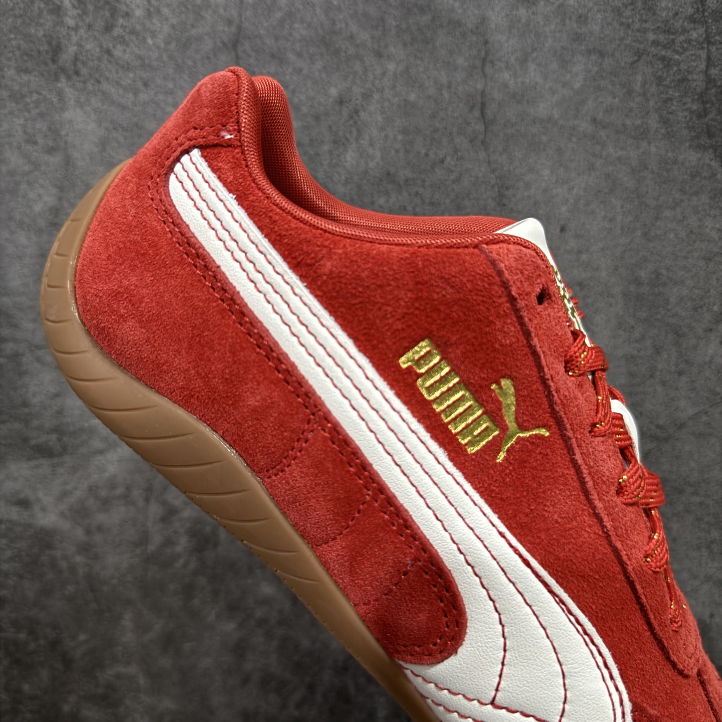 图片[7]-【纯原神版】彪马 PUMA Speedcat OG 舒适运动 防滑轻便 低帮 生活休闲鞋 男女款运动休闲鞋 马年限定 纯原出货 区别此前市场所有版本 真正高品质 原材料翻毛皮 正确烫金 完美版型 清洁度到位 零售必推品质 达人推荐新品 货号：408848 01 尺码：35 36 36.5 37 38 38.5 39 40 40.5 41 42 42.5 43 44 45-选品中心