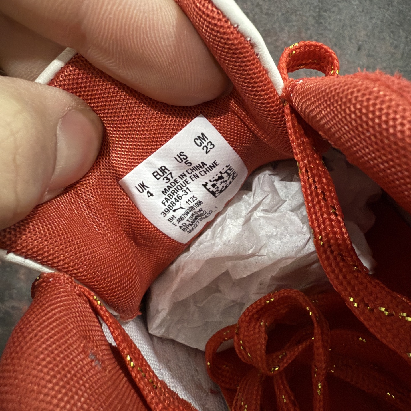 图片[7]-【纯原神版】彪马 PUMA Speedcat OG 舒适运动 防滑轻便 低帮 生活休闲鞋 男女款运动休闲鞋 马年限定 纯原出货 区别此前市场所有版本 真正高品质 原材料翻毛皮 正确烫金 完美版型 清洁度到位 零售必推品质 达人推荐新品 货号：408848 01 尺码：35 36 36.5 37 38 38.5 39 40 40.5 41 42 42.5 43 44 45-选品中心