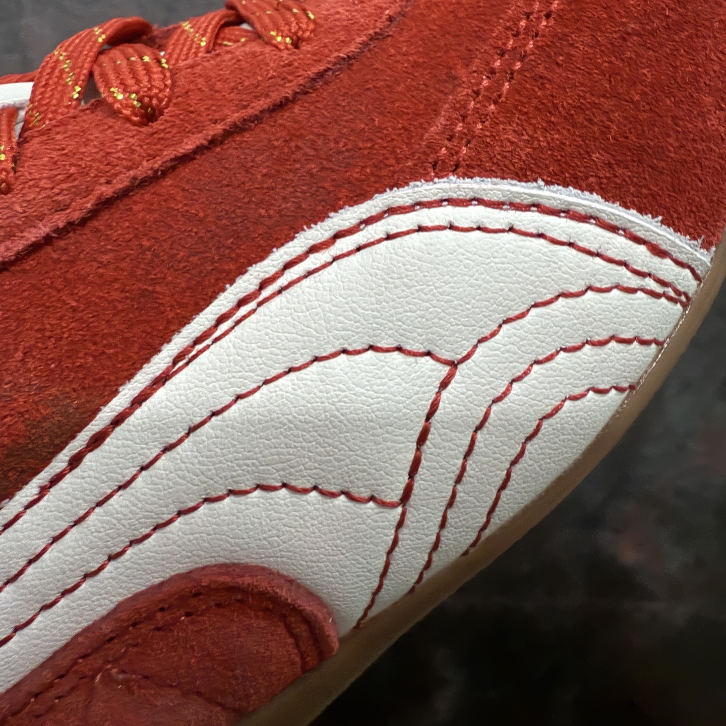 图片[4]-【纯原神版】彪马 PUMA Speedcat OG 舒适运动 防滑轻便 低帮 生活休闲鞋 男女款运动休闲鞋 马年限定 纯原出货 区别此前市场所有版本 真正高品质 原材料翻毛皮 正确烫金 完美版型 清洁度到位 零售必推品质 达人推荐新品 货号：408848 01 尺码：35 36 36.5 37 38 38.5 39 40 40.5 41 42 42.5 43 44 45-选品中心