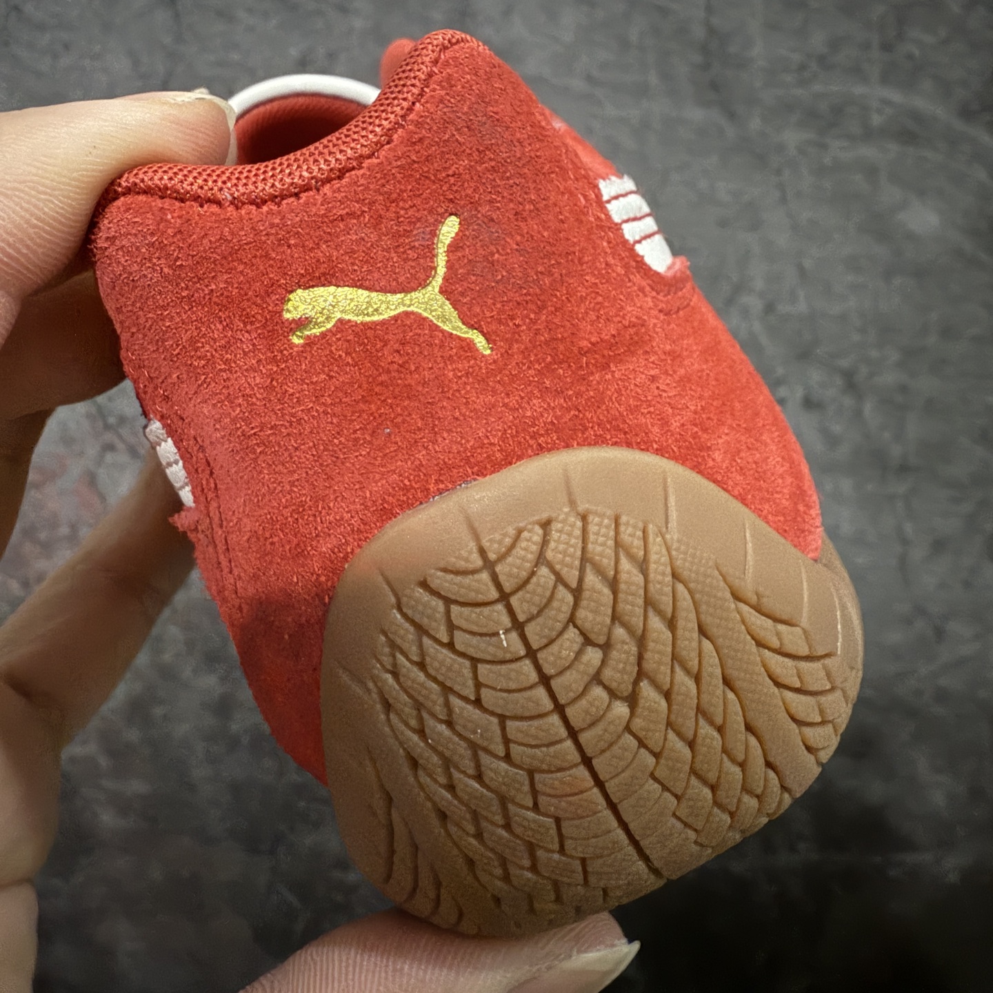 图片[2]-【纯原神版】彪马 PUMA Speedcat OG 舒适运动 防滑轻便 低帮 生活休闲鞋 男女款运动休闲鞋 马年限定 纯原出货 区别此前市场所有版本 真正高品质 原材料翻毛皮 正确烫金 完美版型 清洁度到位 零售必推品质 达人推荐新品 货号：408848 01 尺码：35 36 36.5 37 38 38.5 39 40 40.5 41 42 42.5 43 44 45-选品中心