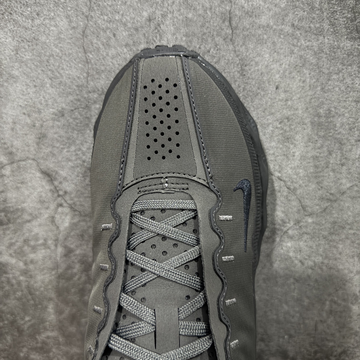 图片[5]-【RS纯原】HYEIN SEO x NK Ava Rover 百搭舒适耐磨低帮跑步鞋 男女同款 HQ2863-300 正确原盒 区别市场错误版本 版型细节都更好 品质到位💪 流线型轮廓，通过轻薄物料鞋面结合 TPU 网格状支撑示人，增厚的中底材质选用 ReactX 加持，华夫外底收尾。鞋垫与后跟鞋提，克制点缀 Hyein Seo 字样。鞋垫与鞋提则采用菱形格纹的变化元素呈现。 尺码：35 36 36.5 37.5 38 38.5 39 40 40.5 41 42 42.5 43 44 44.5 45 46-选品中心