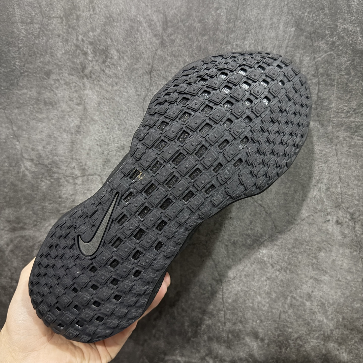 图片[9]-【RS纯原】HYEIN SEO x NK Ava Rover 百搭舒适耐磨低帮跑步鞋 男女同款 HQ2863-300 正确原盒 区别市场错误版本 版型细节都更好 品质到位💪 流线型轮廓，通过轻薄物料鞋面结合 TPU 网格状支撑示人，增厚的中底材质选用 ReactX 加持，华夫外底收尾。鞋垫与后跟鞋提，克制点缀 Hyein Seo 字样。鞋垫与鞋提则采用菱形格纹的变化元素呈现。 尺码：35 36 36.5 37.5 38 38.5 39 40 40.5 41 42 42.5 43 44 44.5 45 46-选品中心