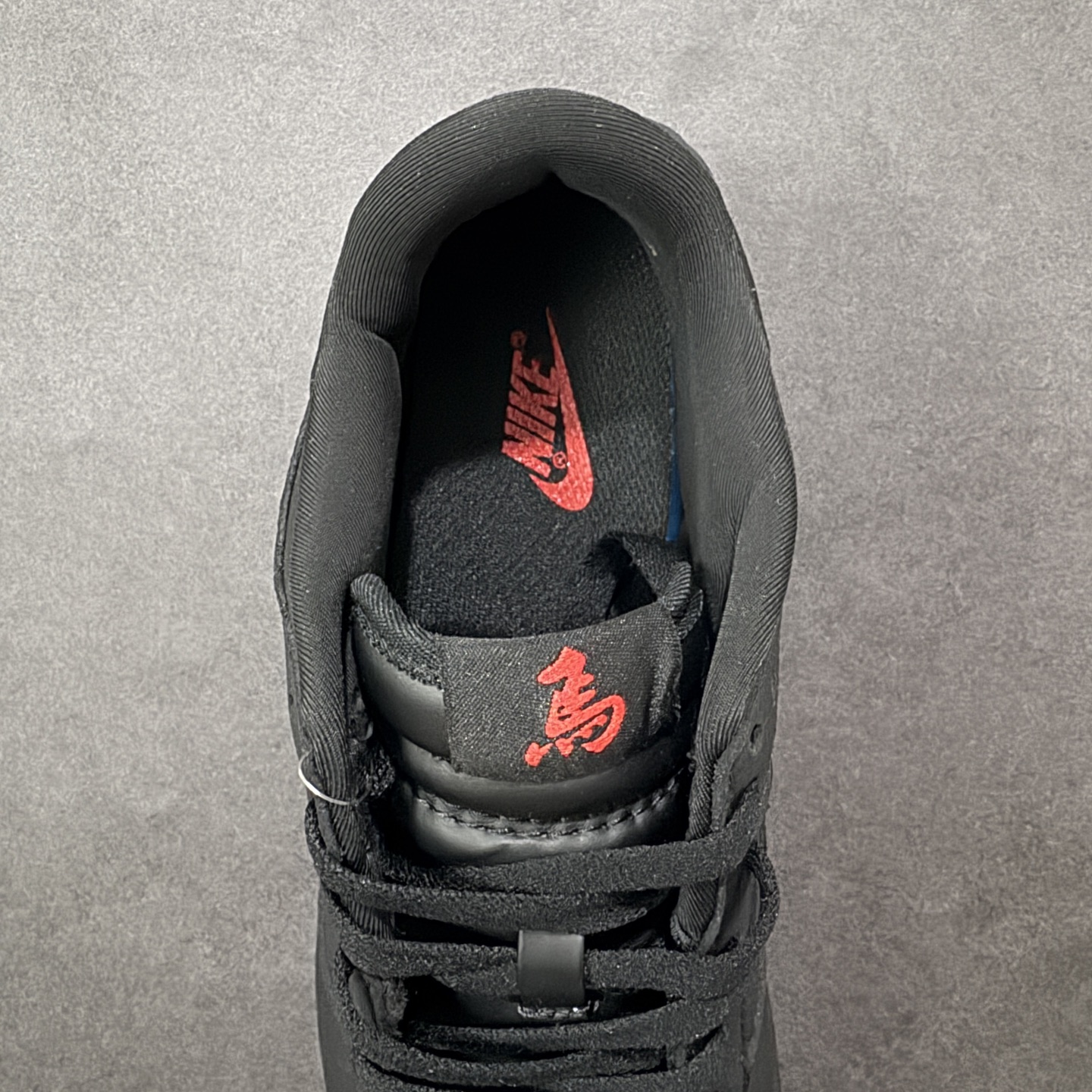 图片[7]-【定制版】Nike SB Dunk Low \”马年限定款“——黑红” 高端定制 低帮休闲板鞋 定制鞋盒 Ortholite鞋垫透气防臭 大厂纯原品质出货 超高清洁度 皮料切割干净无任何毛边 细节完美 货号：YF9511-925 尺码：36 36.5 37.5 38 38.5 39 40 40.5 41 42 42.5 43 44 44.5 45 编码：HXSB330340-选品中心