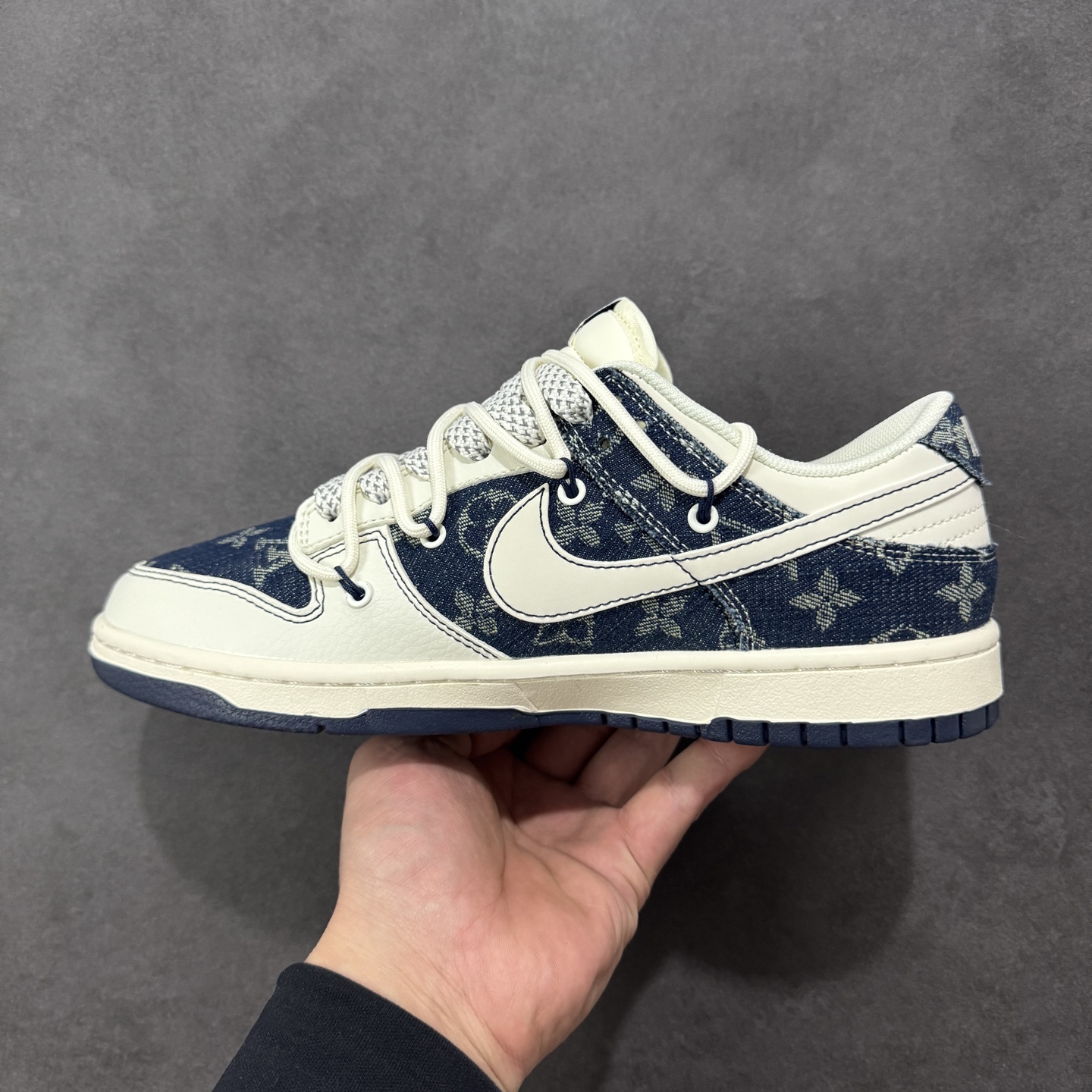图片[2]-【定制版】Nike SB Dunk Low 单宁老花 绑带 高端定制 低帮休闲板鞋 YX5066-397  #定制鞋盒 大厂纯原品质出货 超高清洁度 皮料切割干净无任何毛边 细节完美  尺码：36 36.5 37.5 38 38.5 39 40 40.5 41 42 42.5 43 44 44.5 45 编码：YX5066-397-选品中心