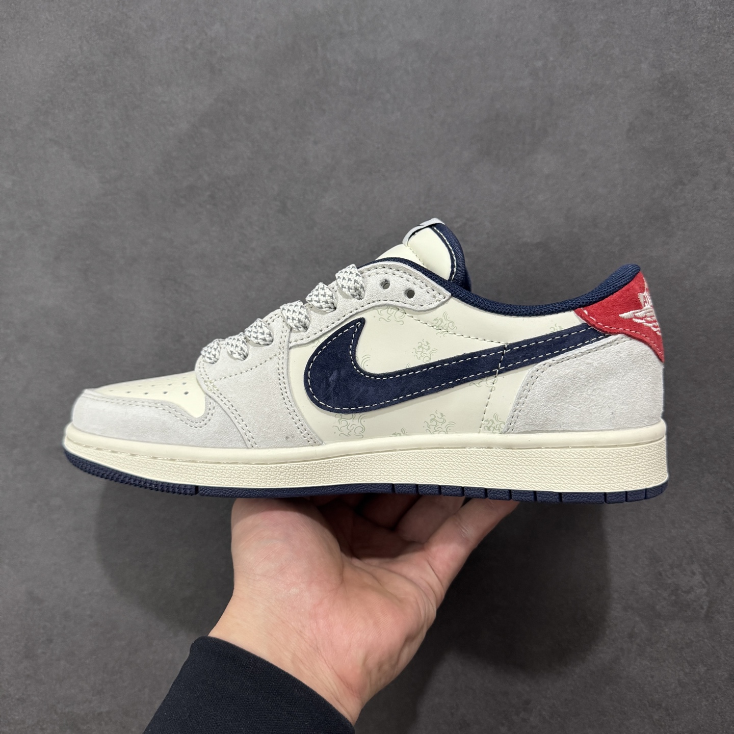 图片[2]-【定制版】Air Jordan 1 Low AJ1 乔1马年限定 高端定制 低帮复古篮球鞋 YX5066-414  #定制鞋盒 大厂纯原品质出货 超高清洁度 皮料切割干净无任何毛边 细节完美  尺码：36 36.5 37.5 38 38.5 39 40 40.5 41 42 42.5 43 44 44.5 45 编码：HXSB330340-选品中心