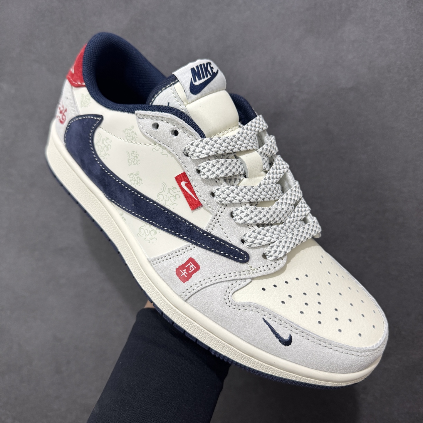 图片[3]-【定制版】Air Jordan 1 Low AJ1 乔1马年限定 高端定制 低帮复古篮球鞋 YX5066-414  #定制鞋盒 大厂纯原品质出货 超高清洁度 皮料切割干净无任何毛边 细节完美  尺码：36 36.5 37.5 38 38.5 39 40 40.5 41 42 42.5 43 44 44.5 45 编码：HXSB330340-选品中心