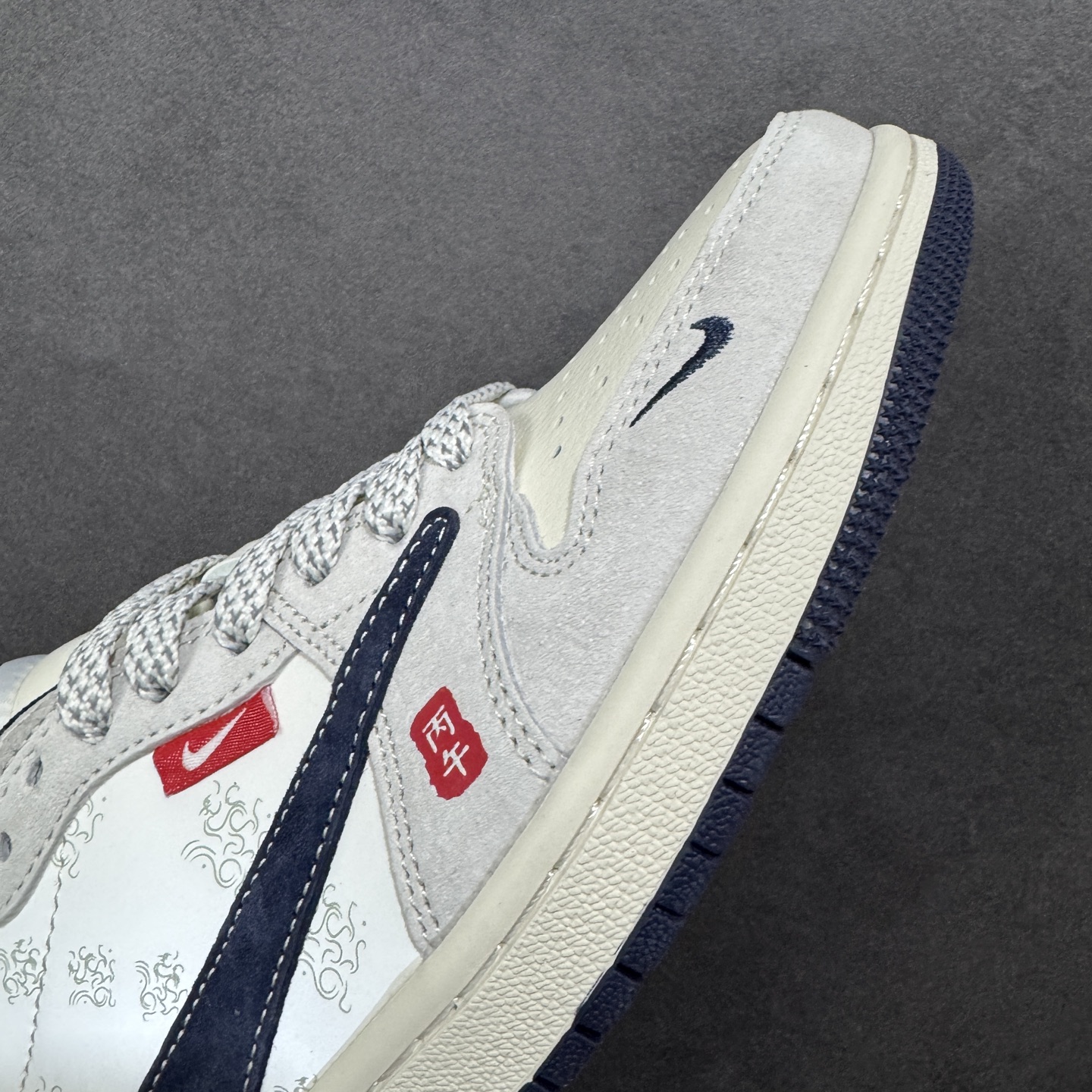 图片[5]-【定制版】Air Jordan 1 Low AJ1 乔1马年限定 高端定制 低帮复古篮球鞋 YX5066-414  #定制鞋盒 大厂纯原品质出货 超高清洁度 皮料切割干净无任何毛边 细节完美  尺码：36 36.5 37.5 38 38.5 39 40 40.5 41 42 42.5 43 44 44.5 45 编码：HXSB330340-选品中心