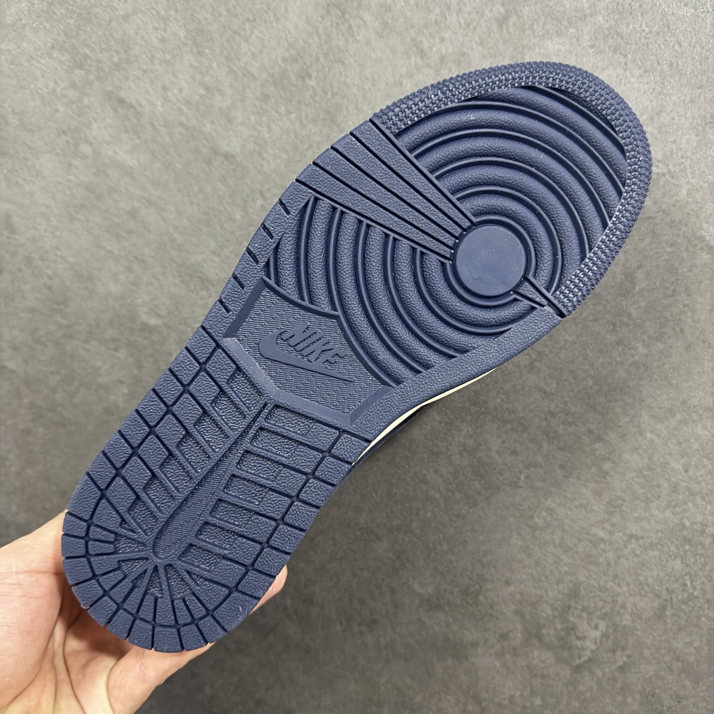 图片[9]-【定制版】Air Jordan 1 Low AJ1 乔1马年限定 高端定制 低帮复古篮球鞋 YX5066-414  #定制鞋盒 大厂纯原品质出货 超高清洁度 皮料切割干净无任何毛边 细节完美  尺码：36 36.5 37.5 38 38.5 39 40 40.5 41 42 42.5 43 44 44.5 45 编码：HXSB330340-选品中心